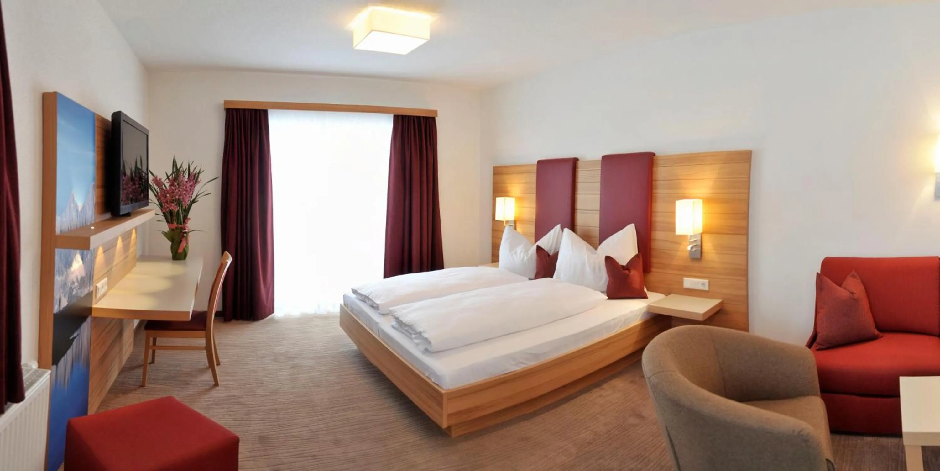 Bed in Hotel Sonnschupfer