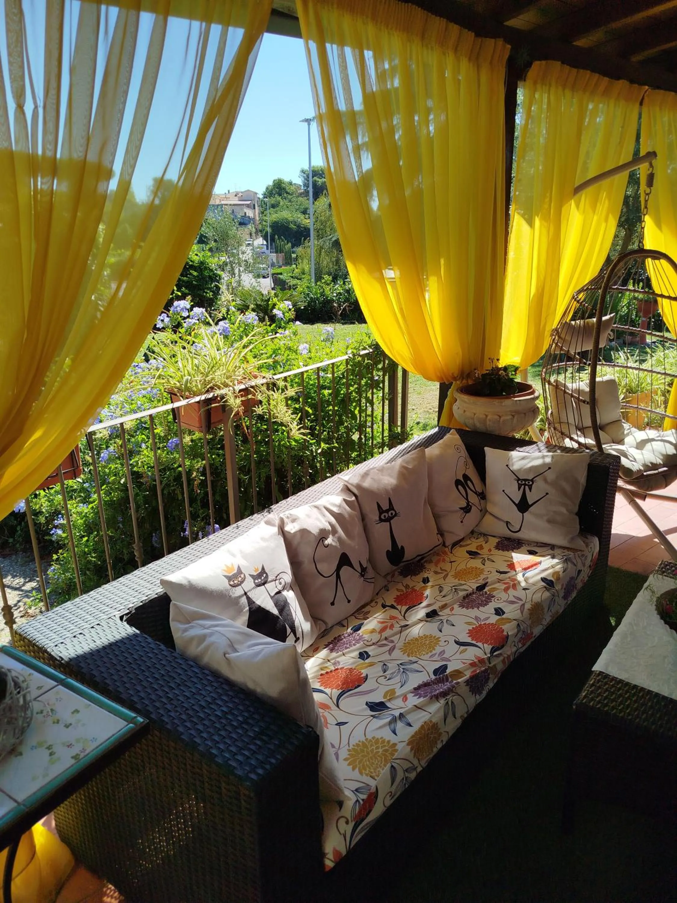 Property building in Gatto Matto