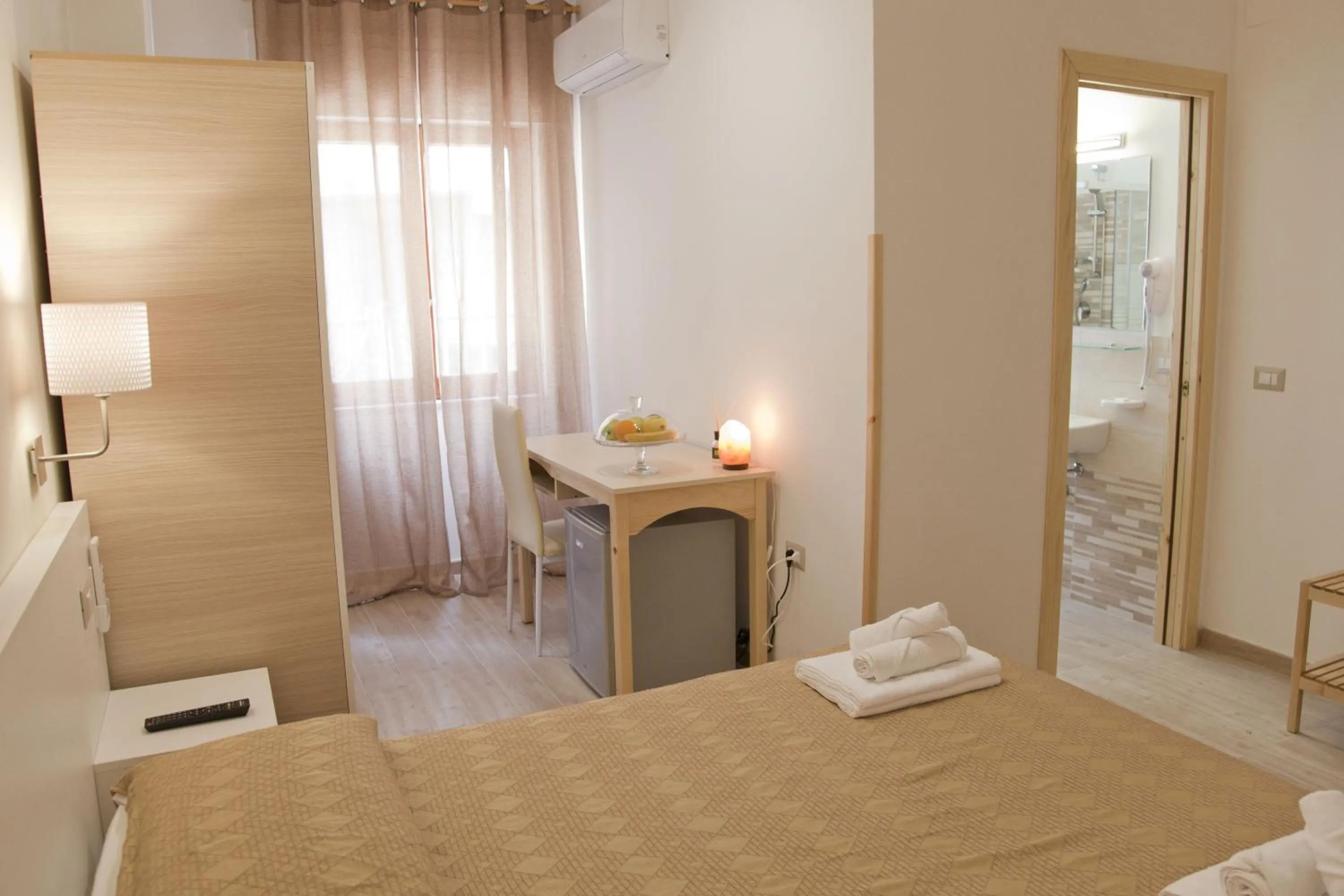 Photo of the whole room in Arcadia