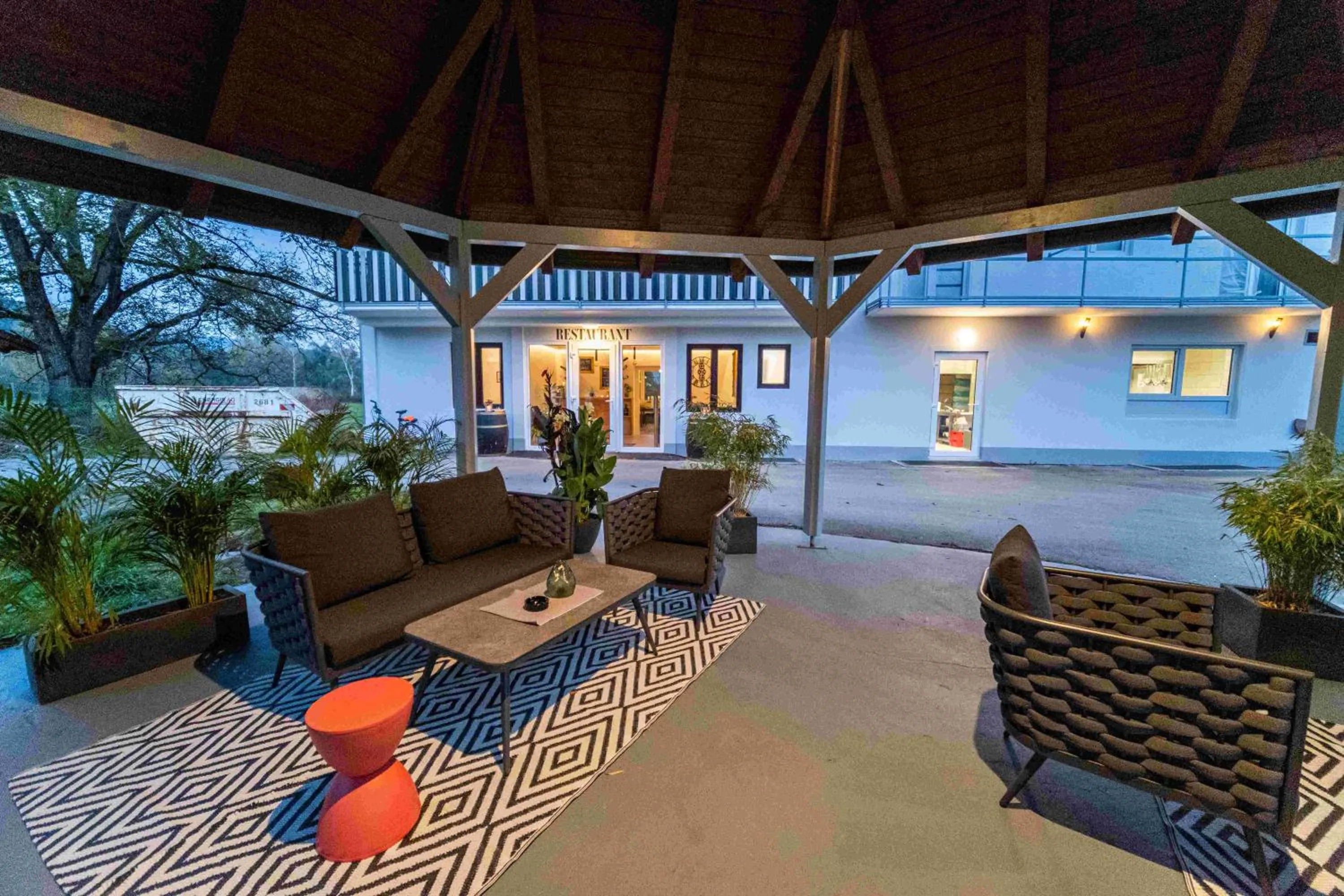 Patio in Hotel Fuchs & Hase SELF CHECK IN