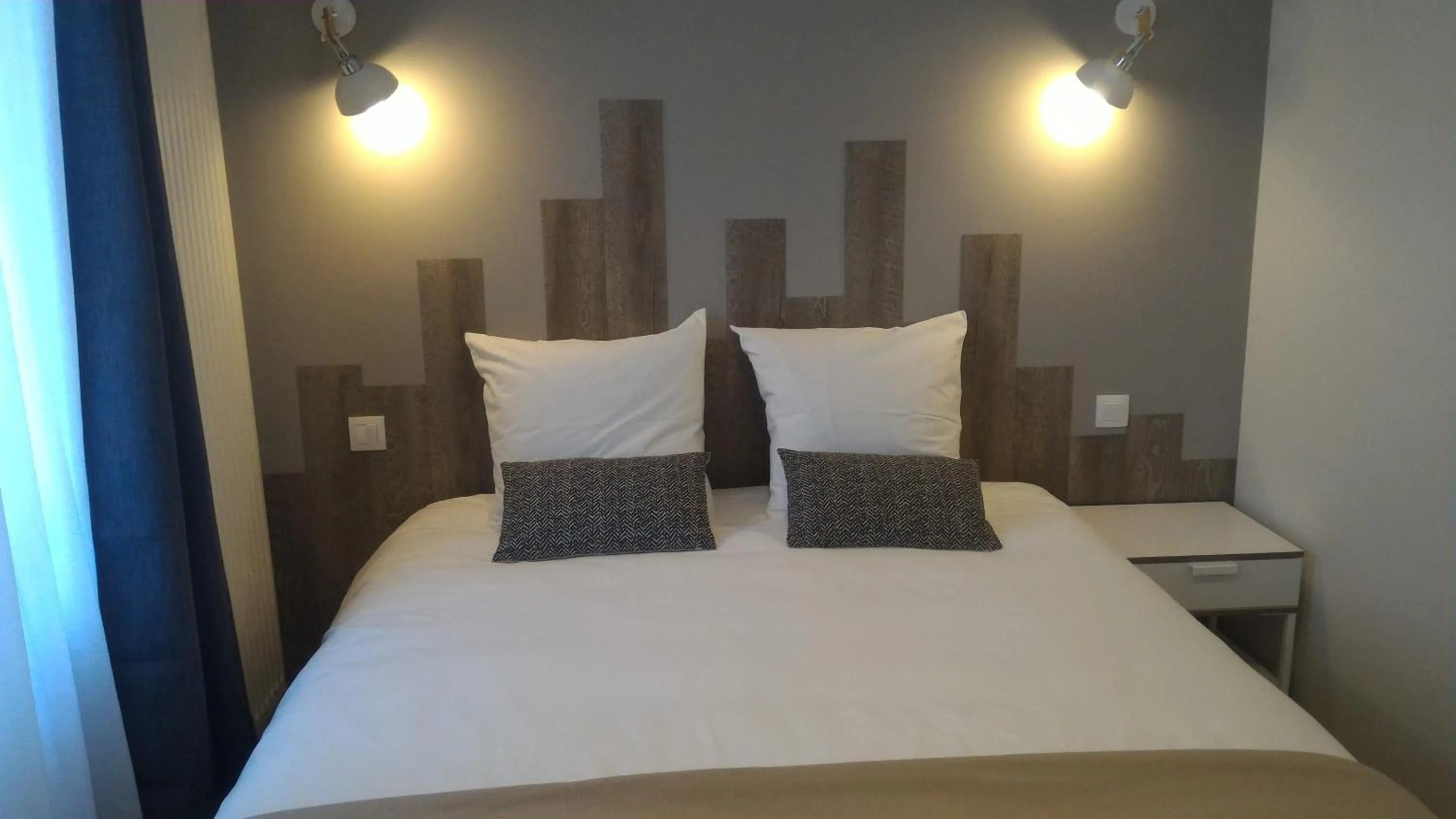 Bedroom, Bed in Sohosuite