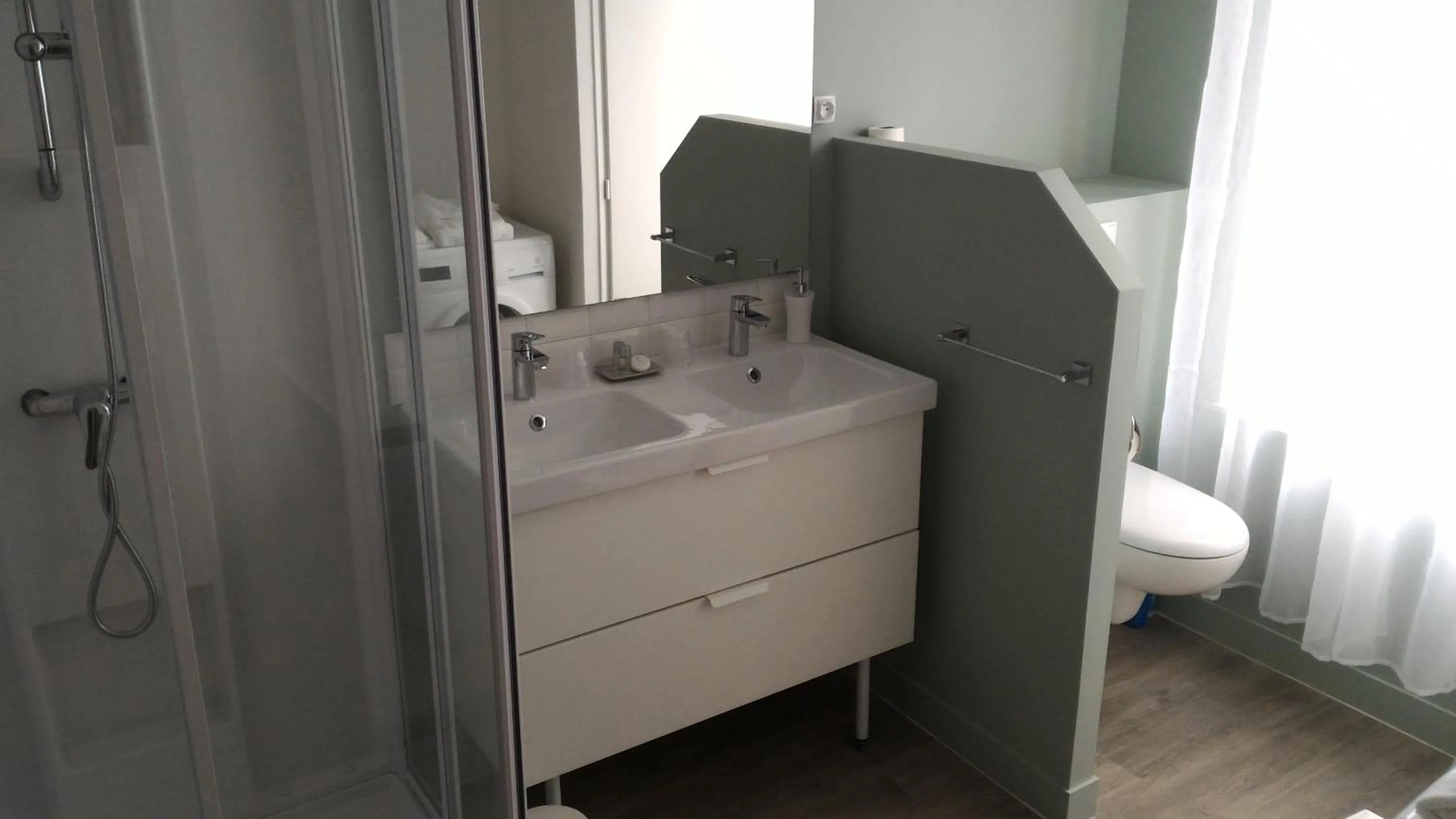 Bathroom in Sohosuite