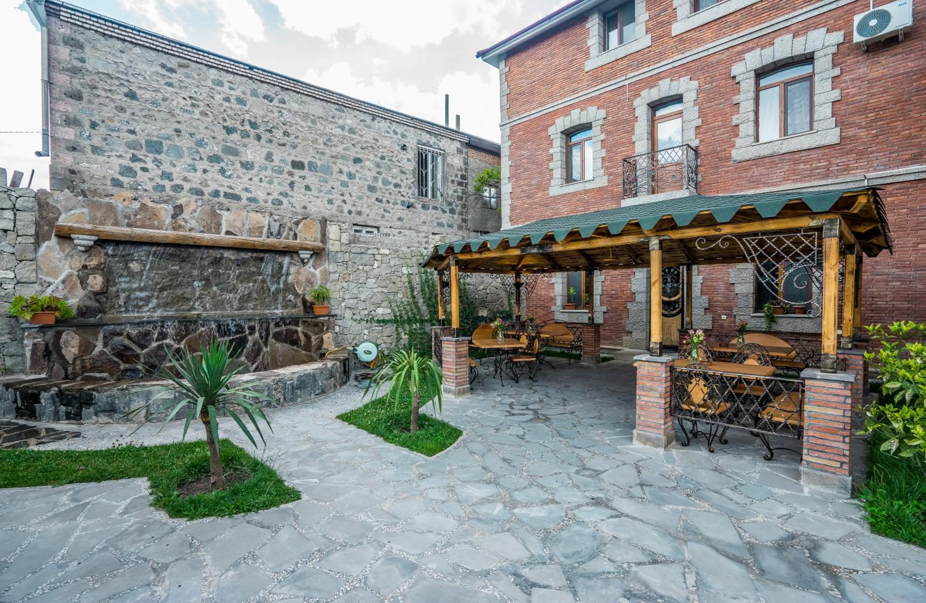 Garden in Hotel Tiflis