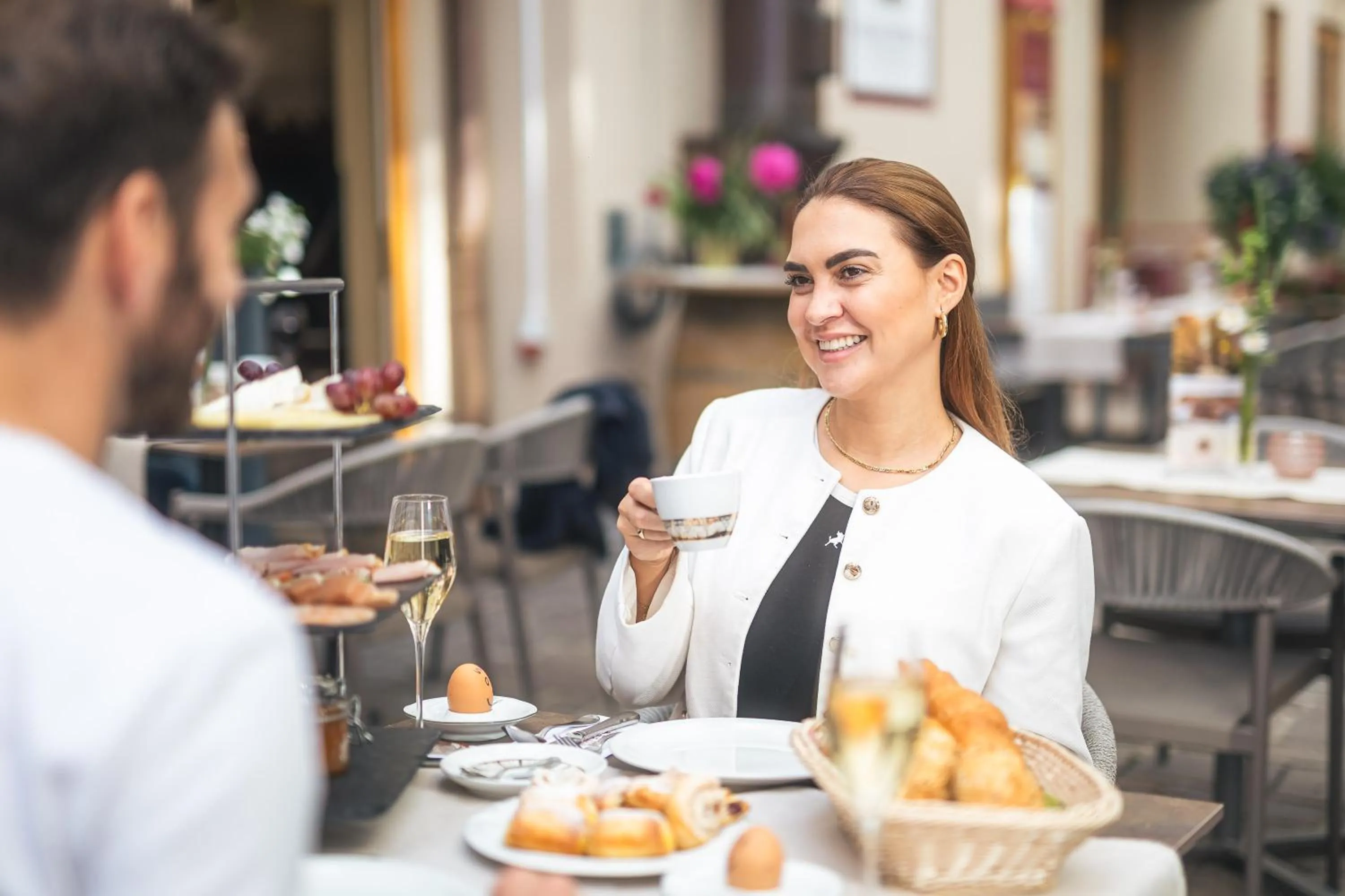 Restaurant/places to eat in Cella Central Historic Boutique Hotel