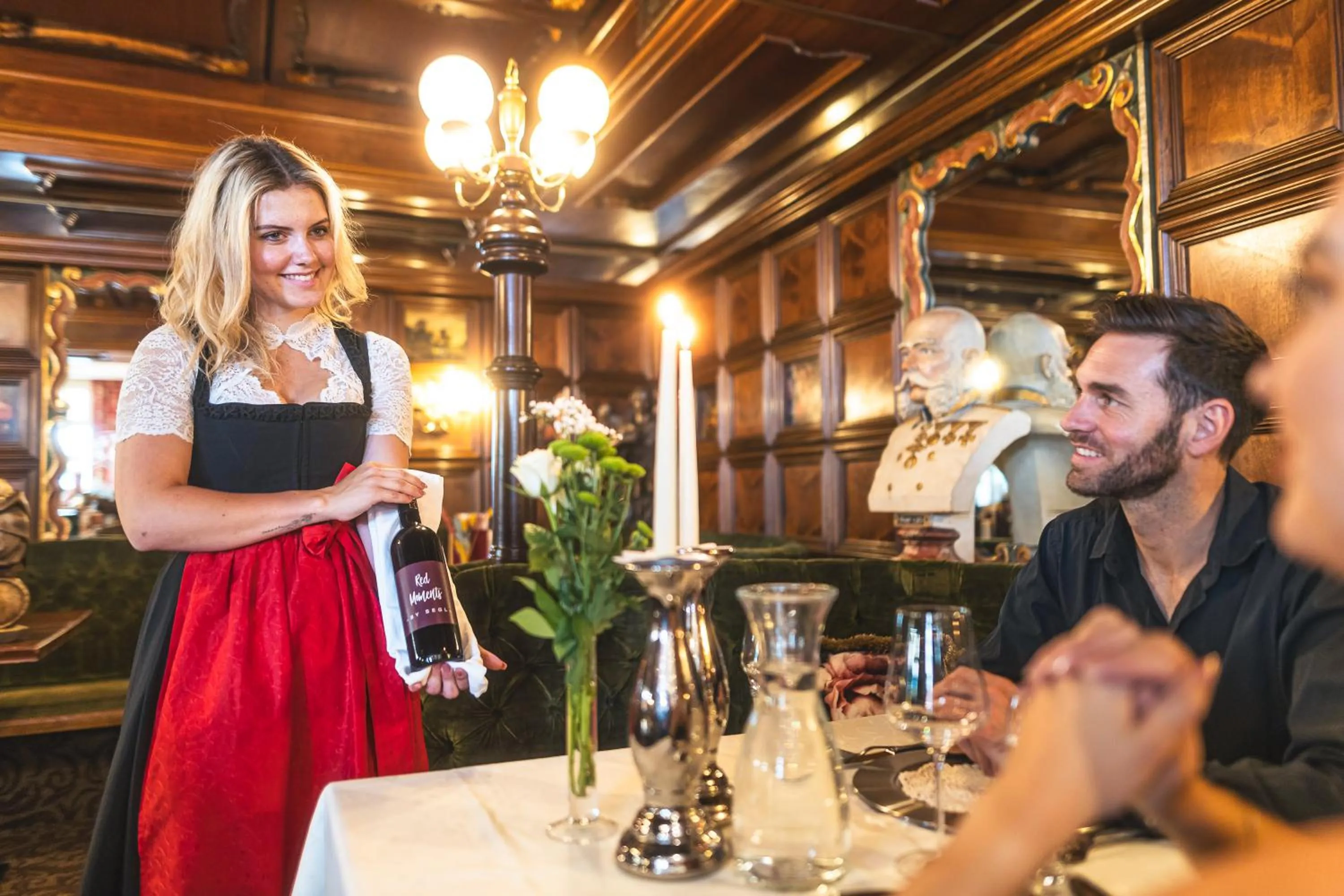 Restaurant/places to eat in Cella Central Historic Boutique Hotel