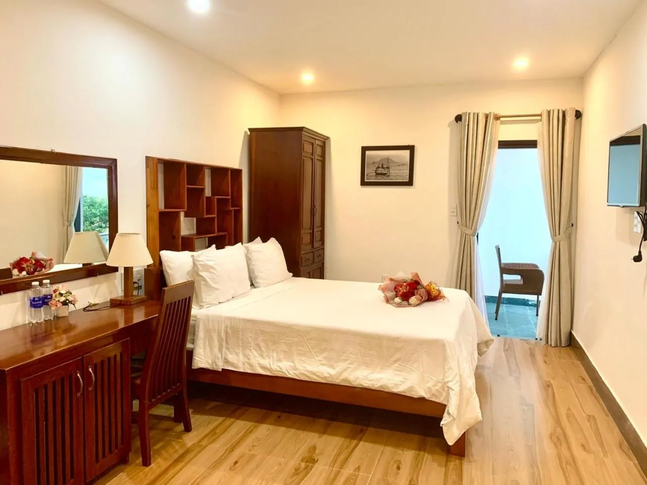 Bedroom, Bed in Hoi An Sun Lake Villa