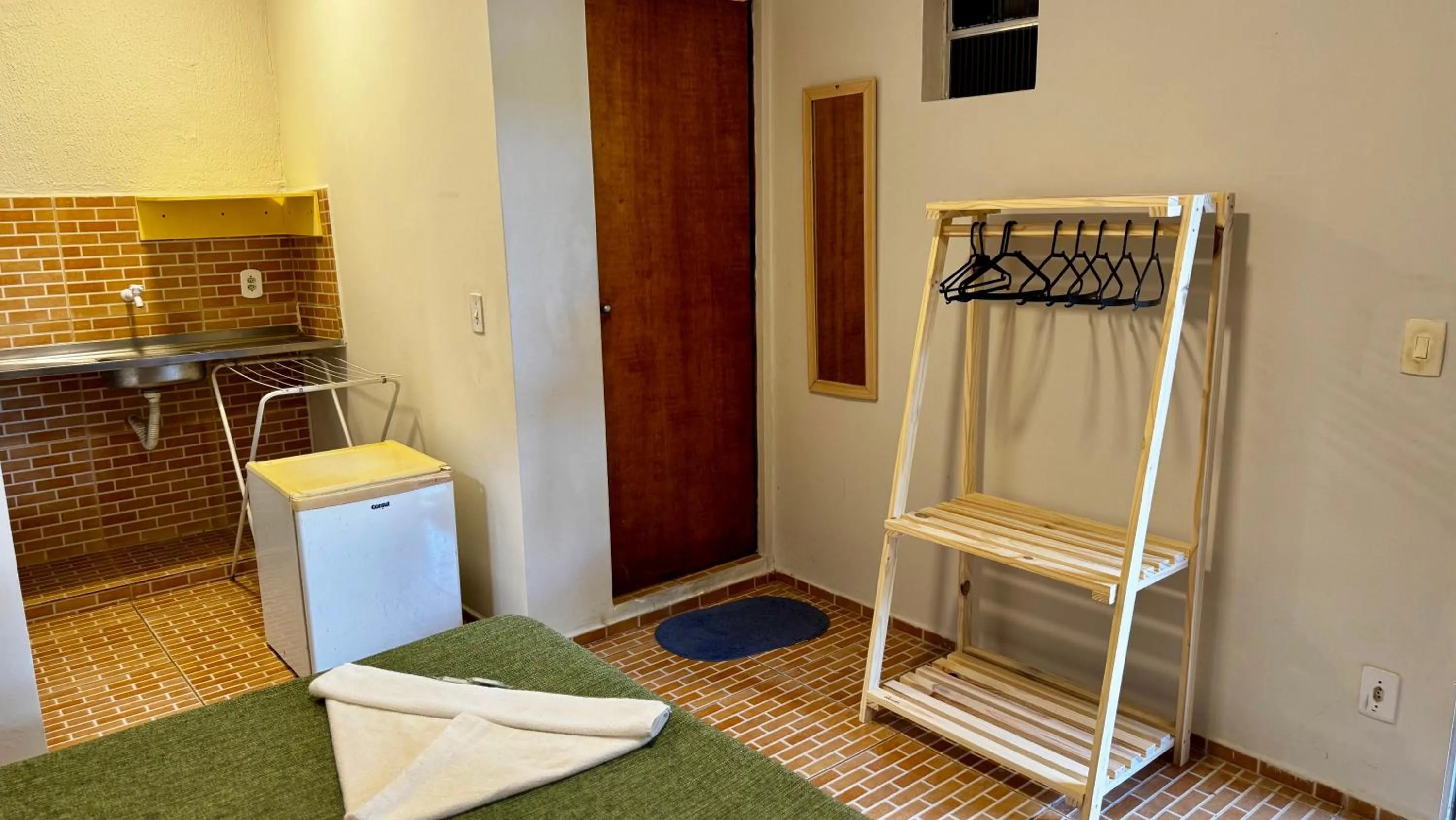 Photo of the whole room in Pousada Maresia Centro - Piscinas Naturais