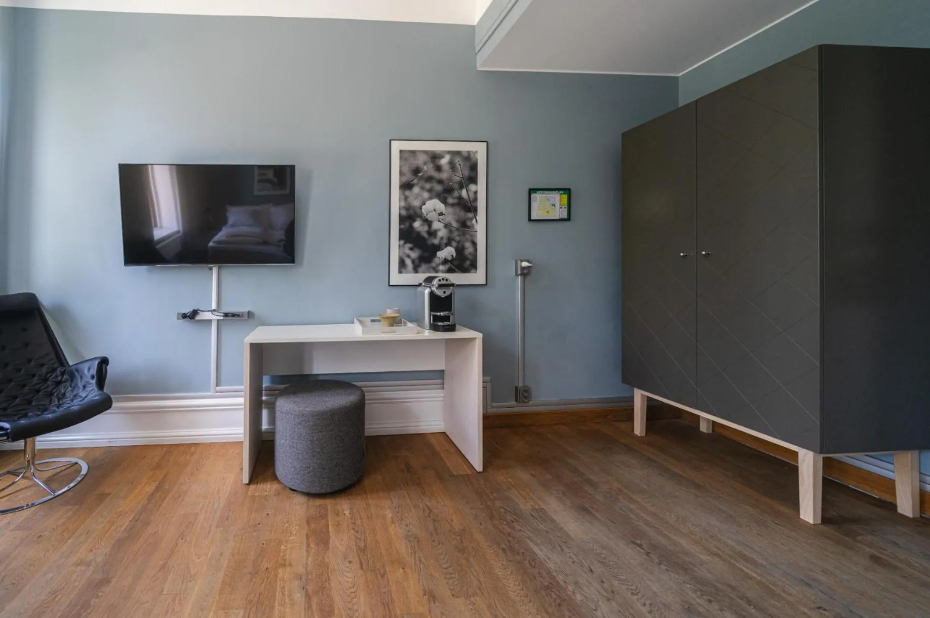 wardrobe in The Duxiana Malmö