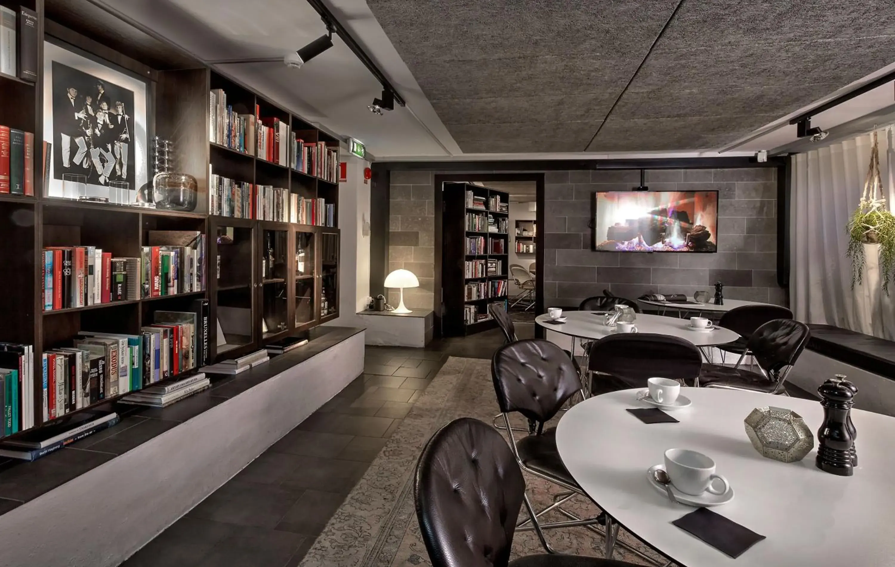 Restaurant/places to eat in TwentySix Restaurant/places to eat in TwentySix