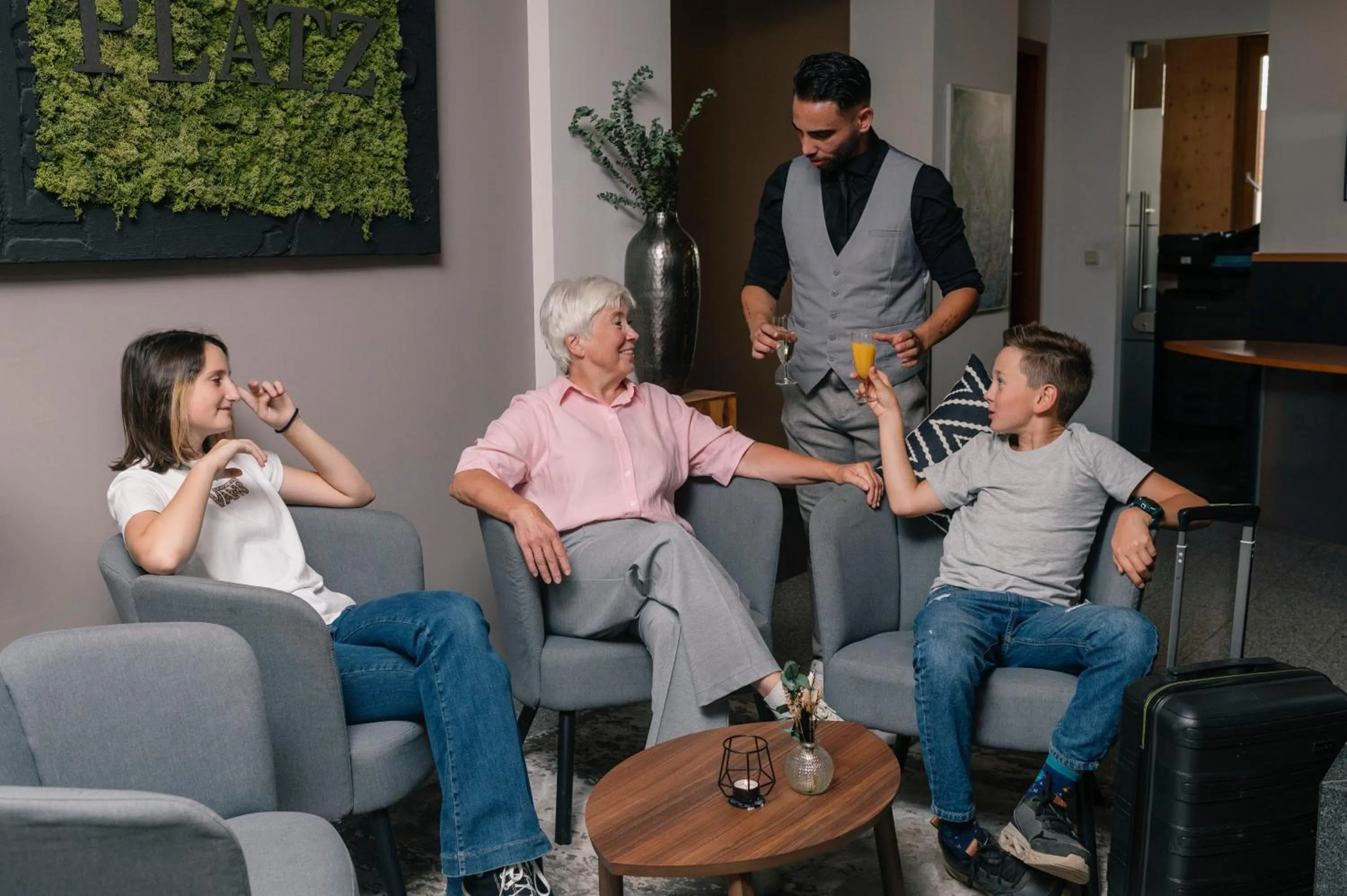 Lobby or reception in DAS VIER Sport,- und Wellnesshotel