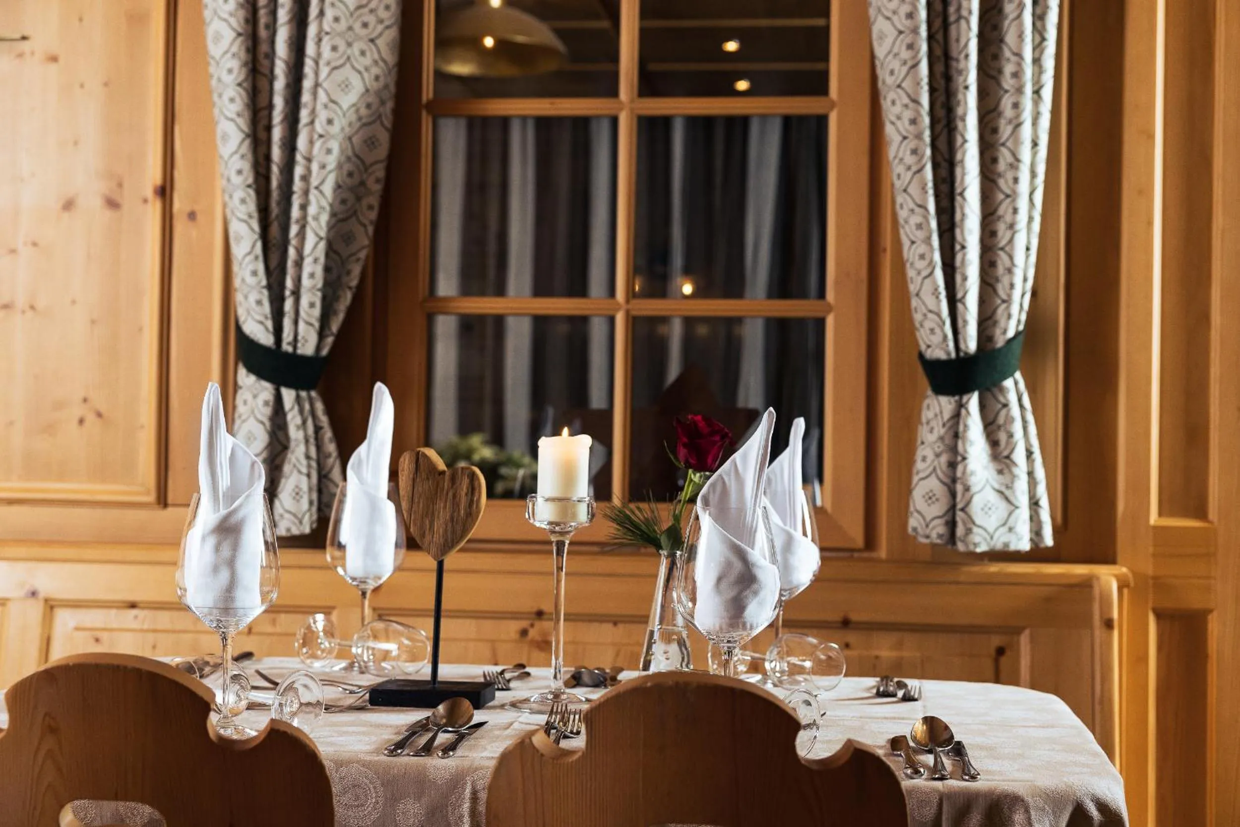 Restaurant/places to eat in Hotel Vier Jahreszeiten