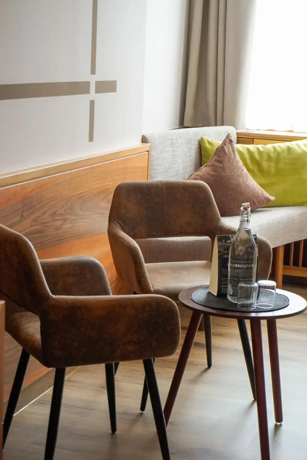 Classic Double Room in Hotel Vier Jahreszeiten Classic Double Room in Hotel Vier Jahreszeiten