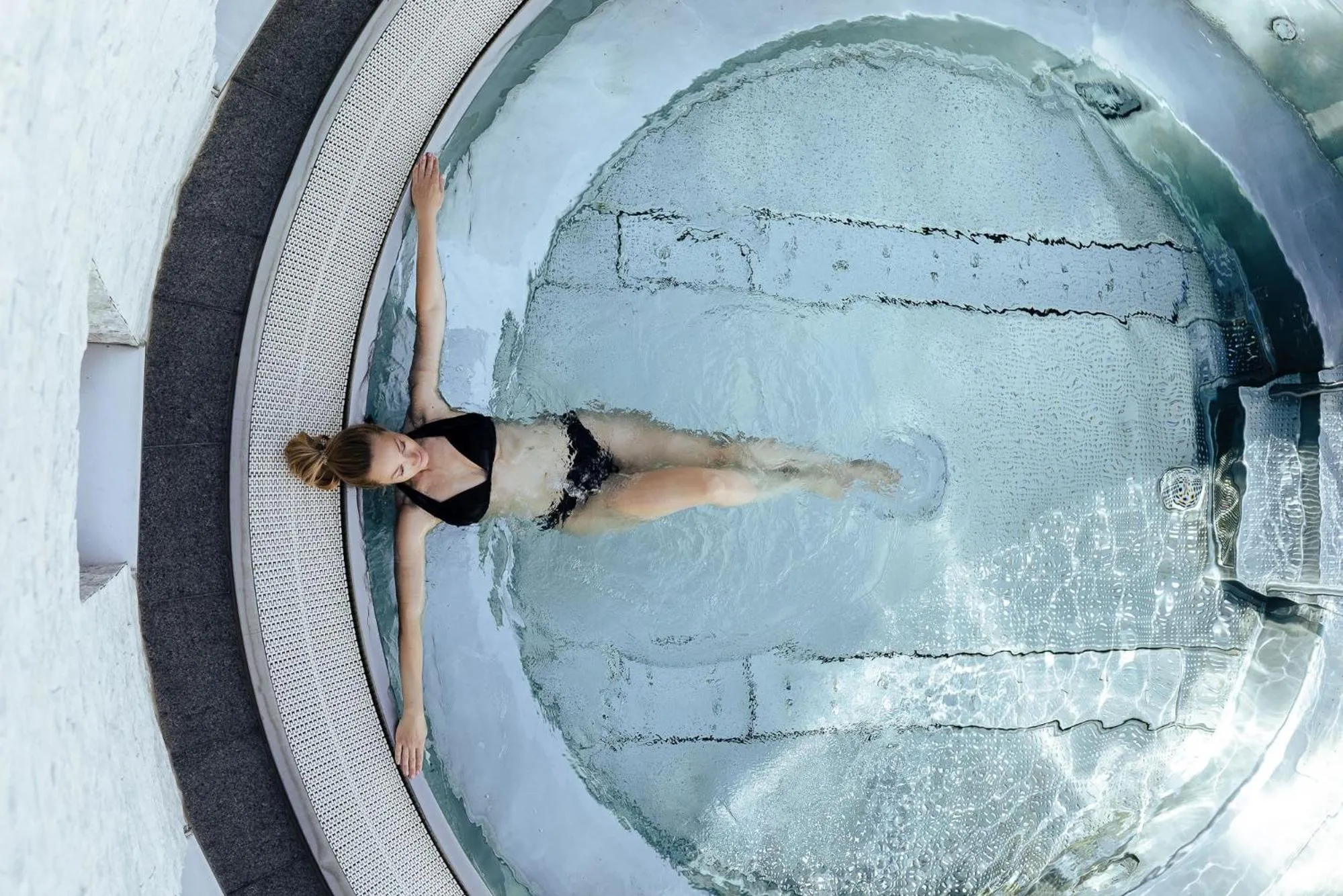 Hot Tub in Hotel Vier Jahreszeiten