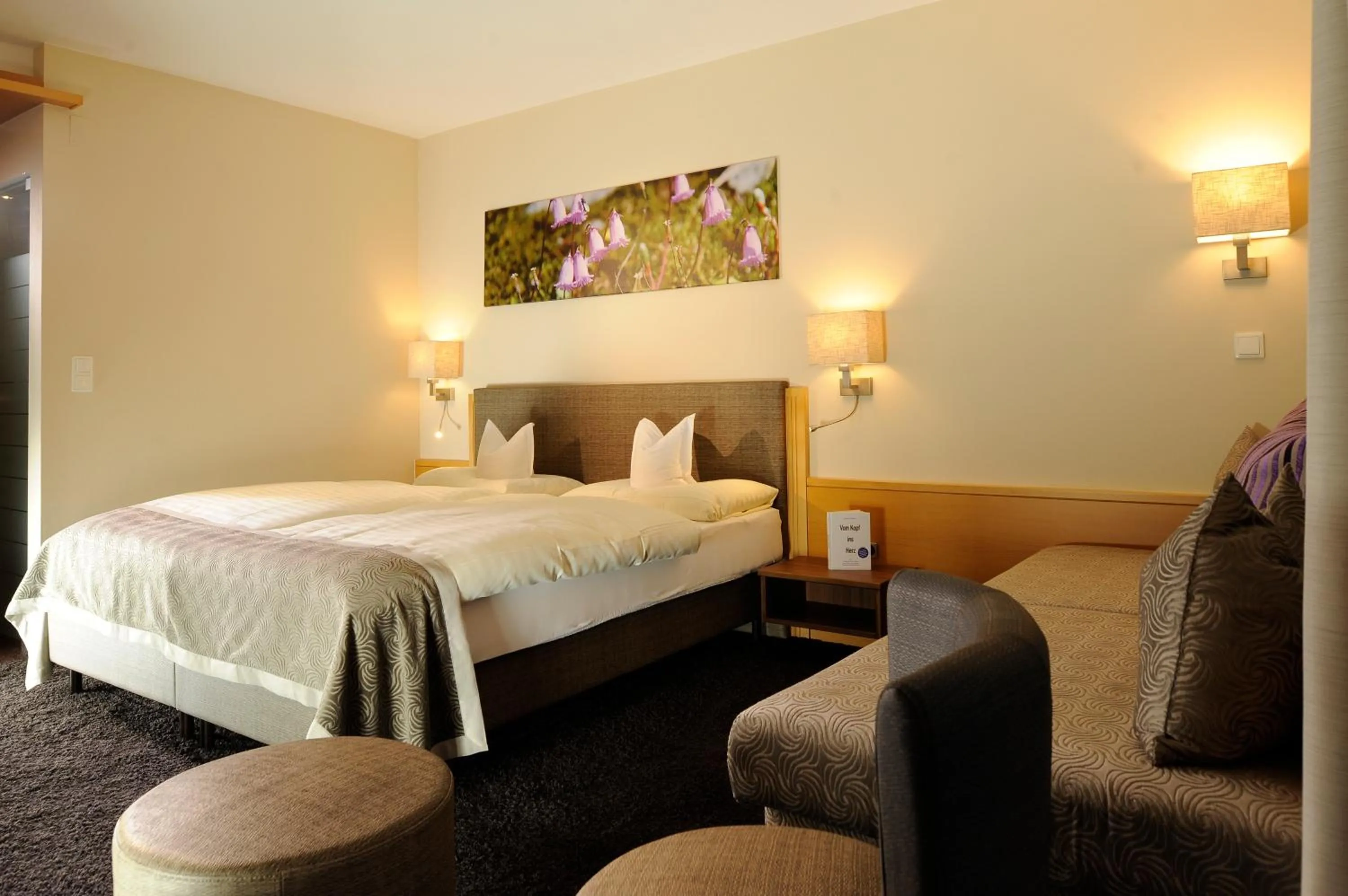 Bed in Hotel Vier Jahreszeiten