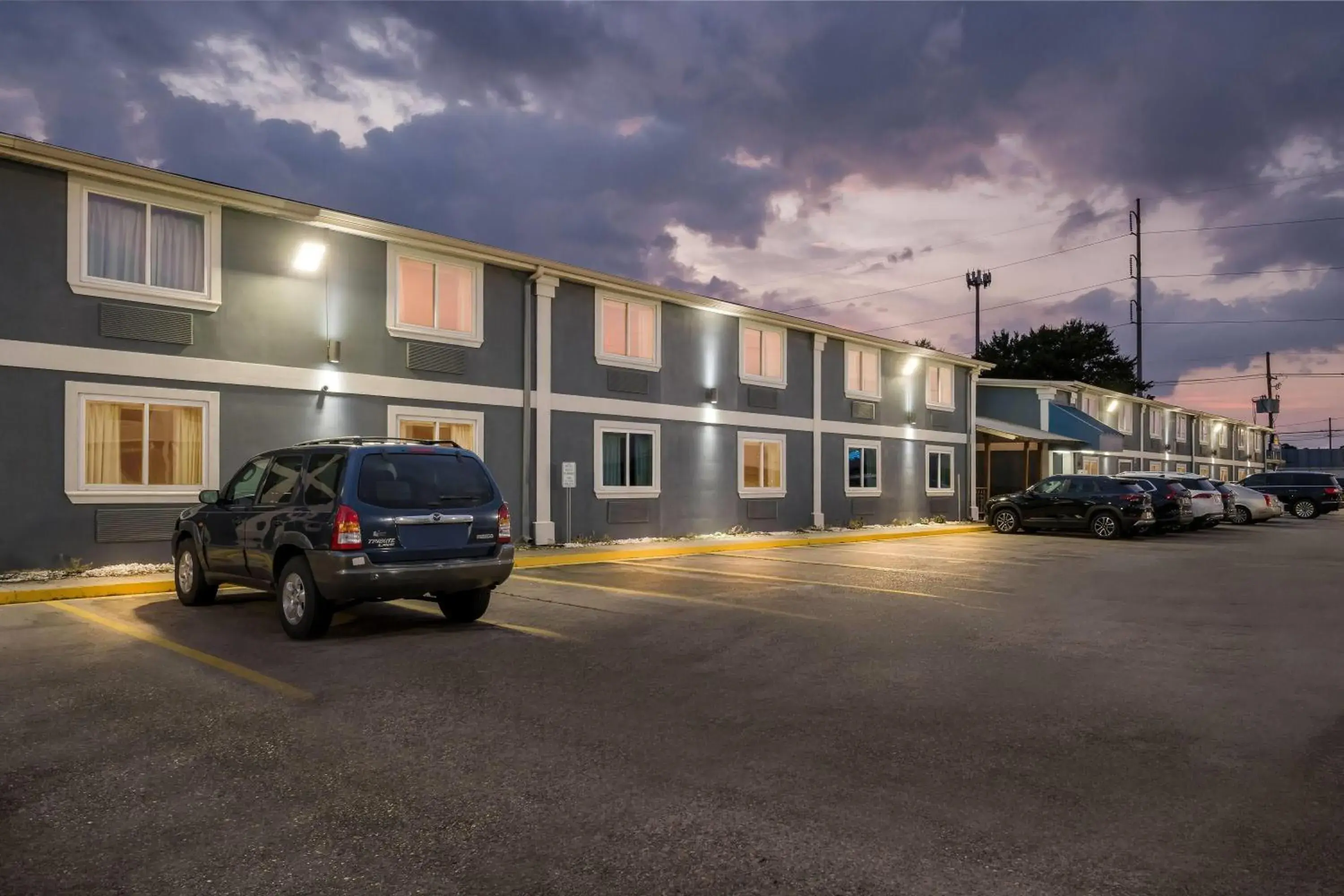 Property building in Days Inn by Wyndham New Orleans Pontchartrain Property building in Days Inn by Wyndham New Orleans Pontchartrain