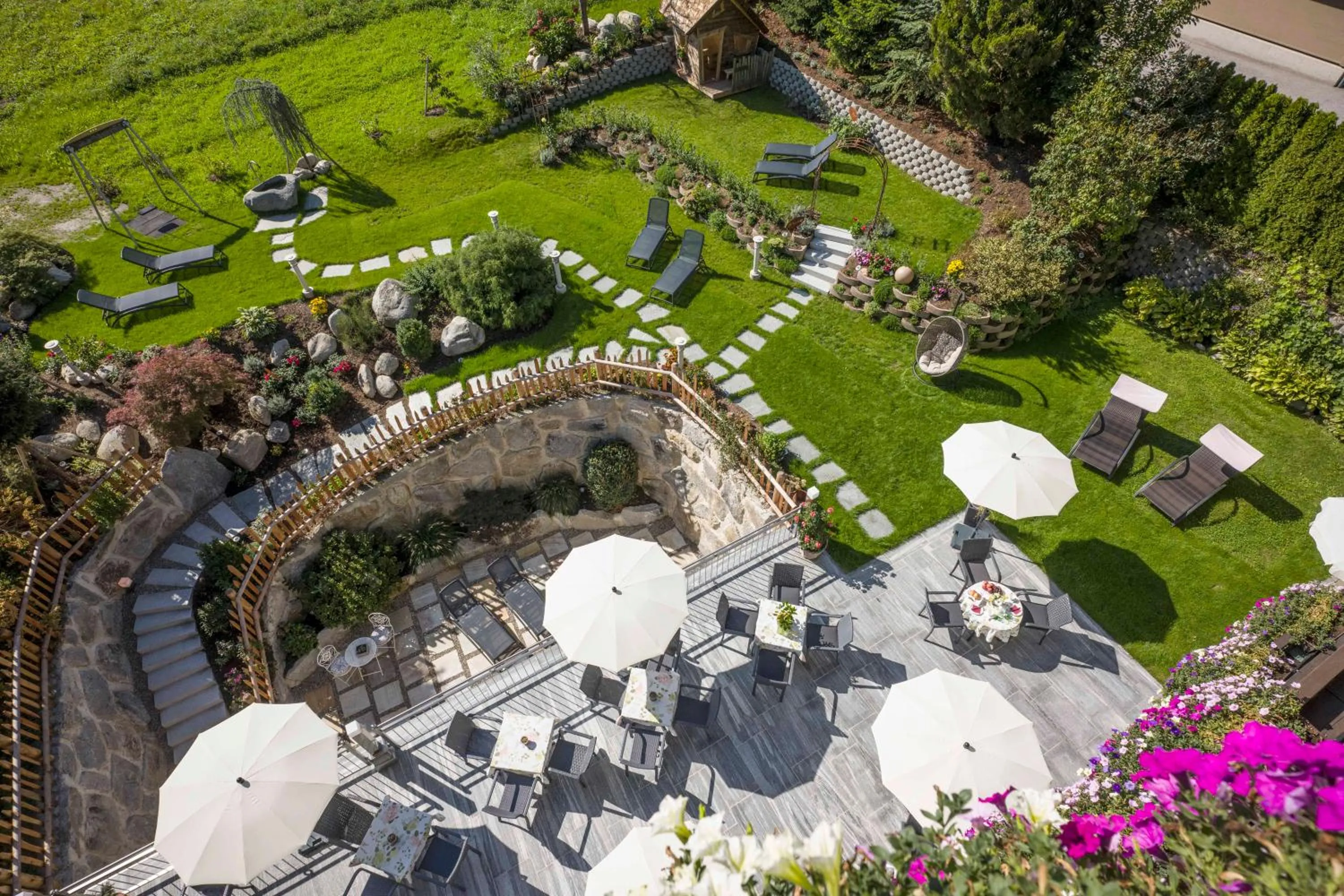 Garden view in Hotel Landhaus Zillertal