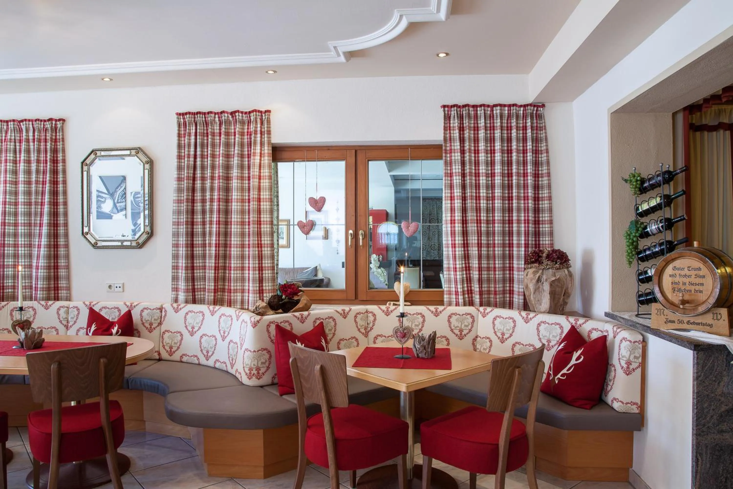 Lounge or bar in Hotel Landhaus Zillertal