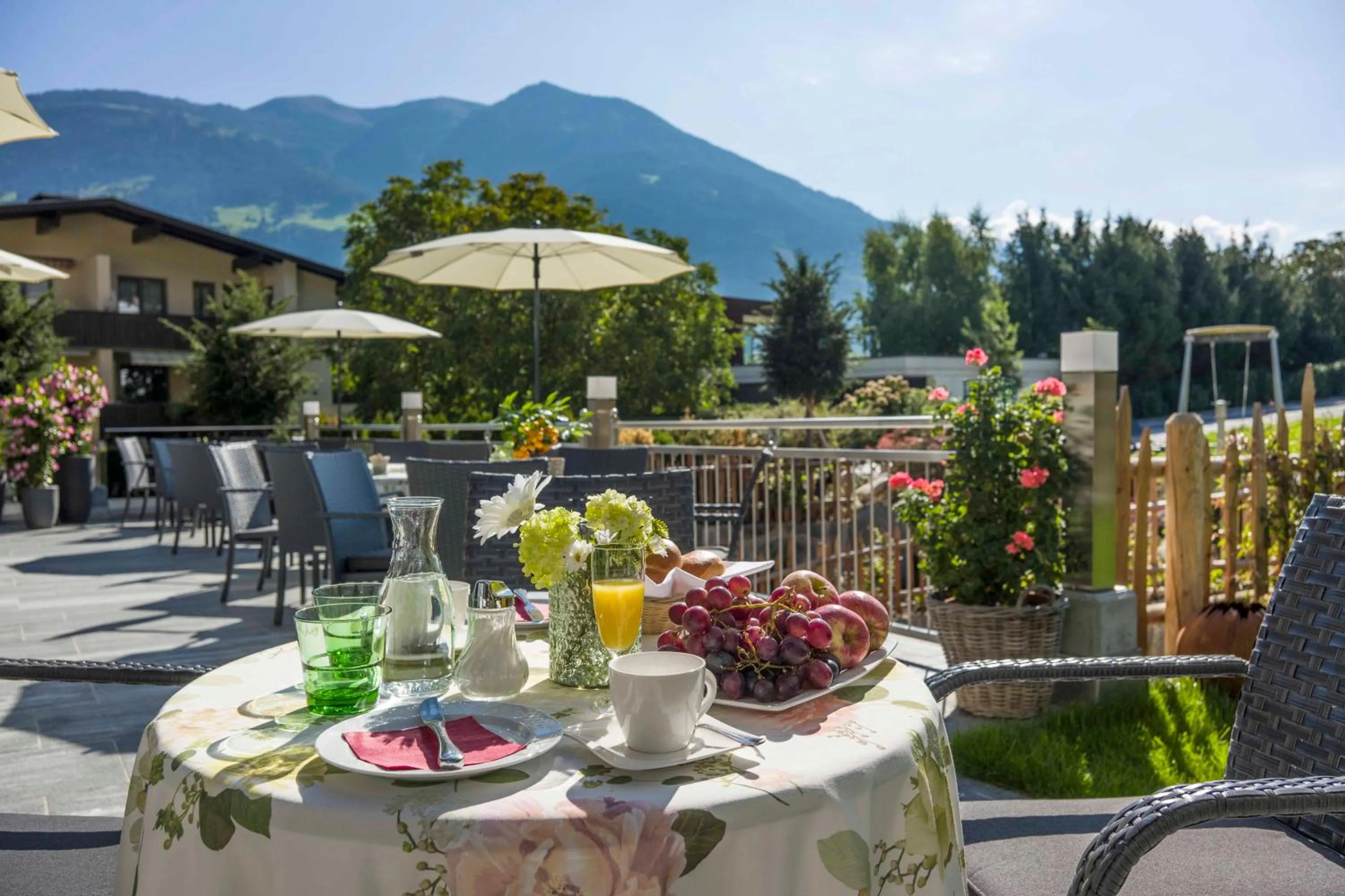 Food and drinks in Hotel Landhaus Zillertal