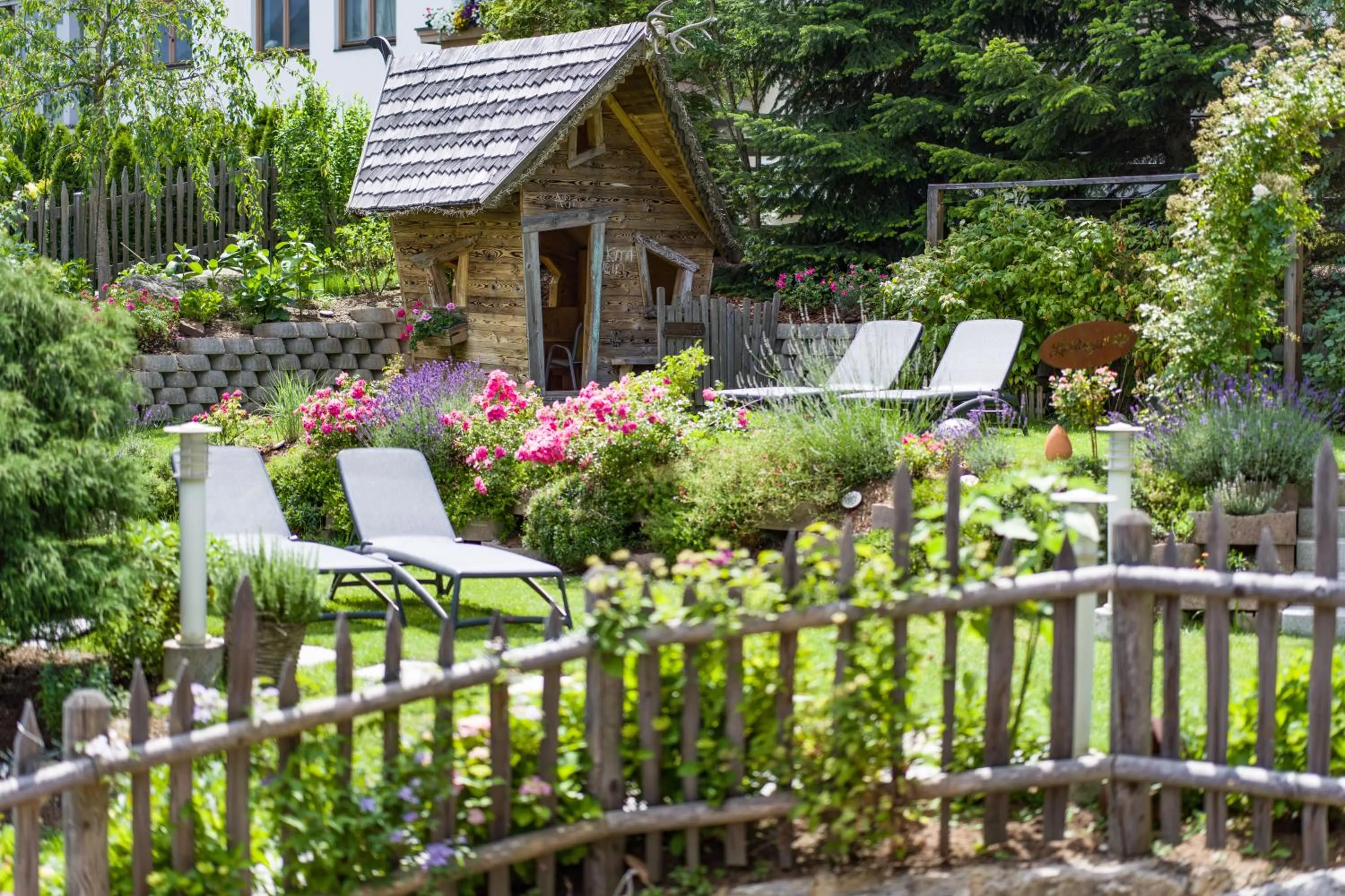 Garden in Hotel Landhaus Zillertal