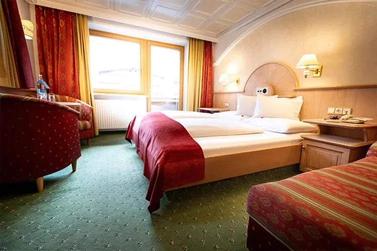 Superior Double Room - single occupancy - Glacier View in Hotel Neuhintertux 4 Sterne superior