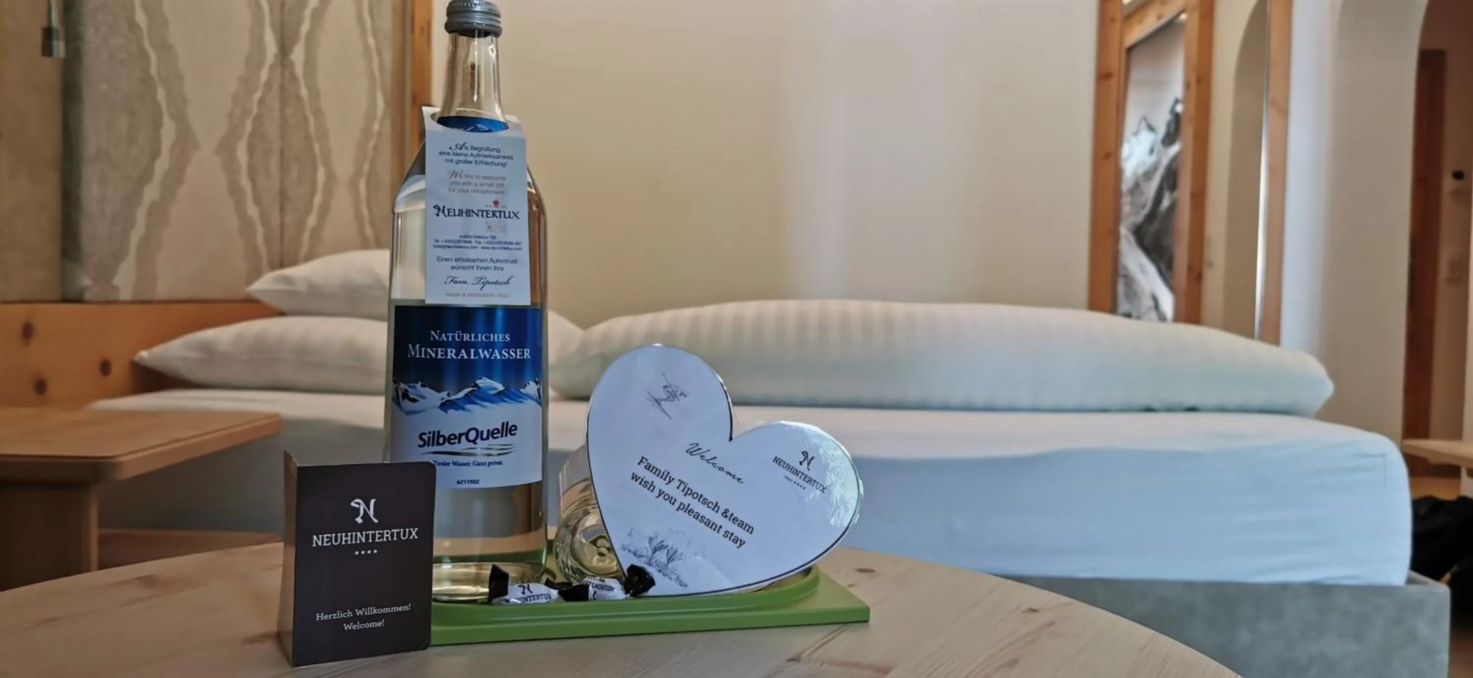 Decorative detail, Bed in Hotel Neuhintertux 4 Sterne superior