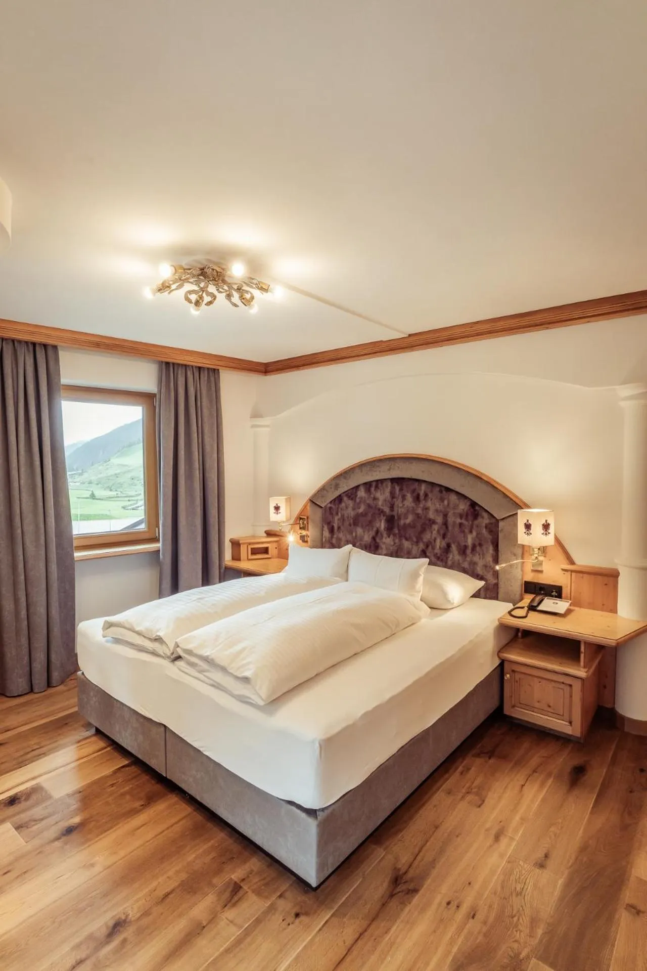 Bedroom, Bed in Hotel Neuhintertux 4 Sterne superior
