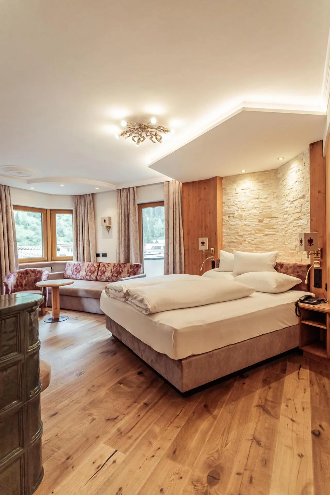 Bed in Hotel Neuhintertux 4 Sterne superior