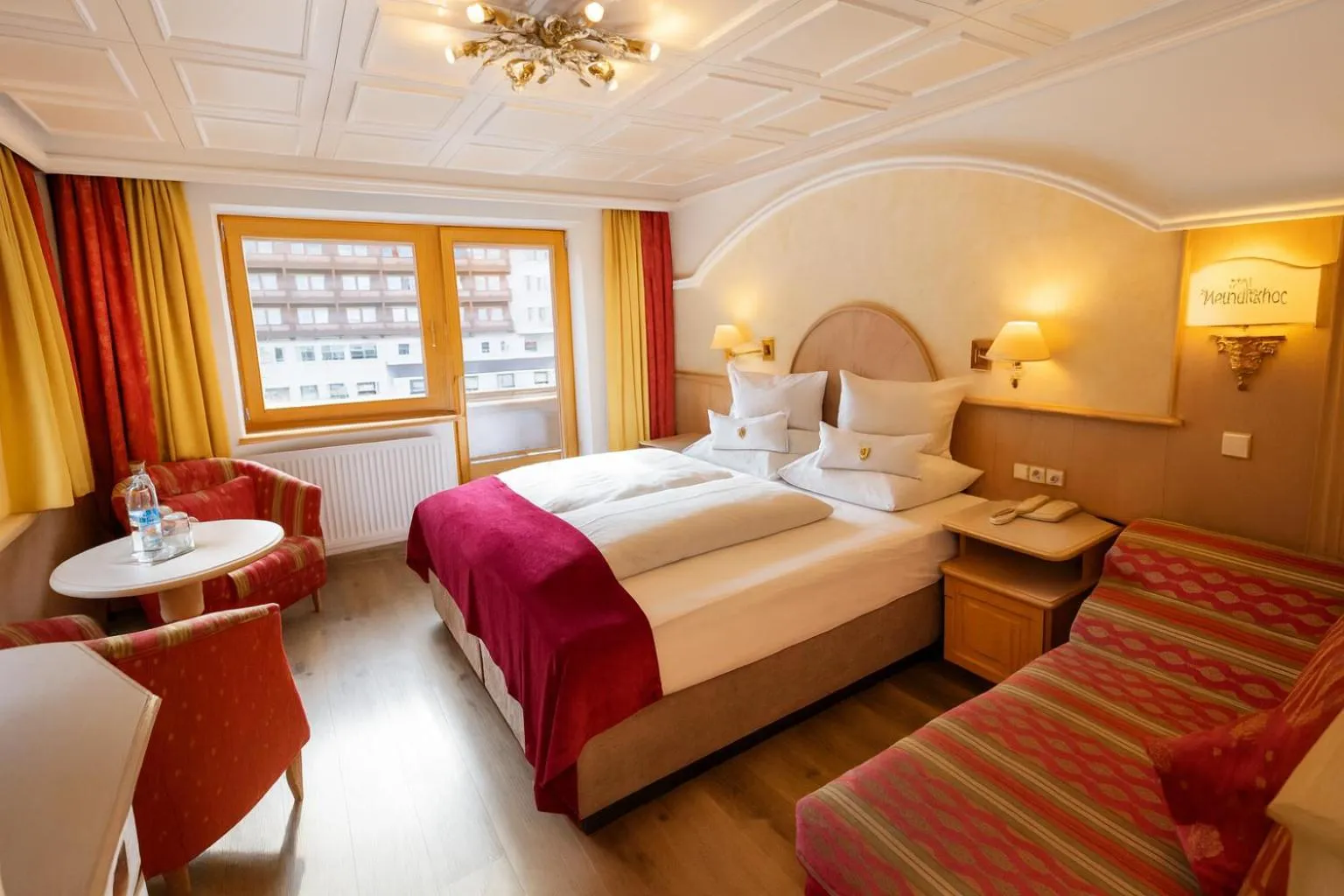 Photo of the whole room, Bed in Hotel Neuhintertux 4 Sterne superior