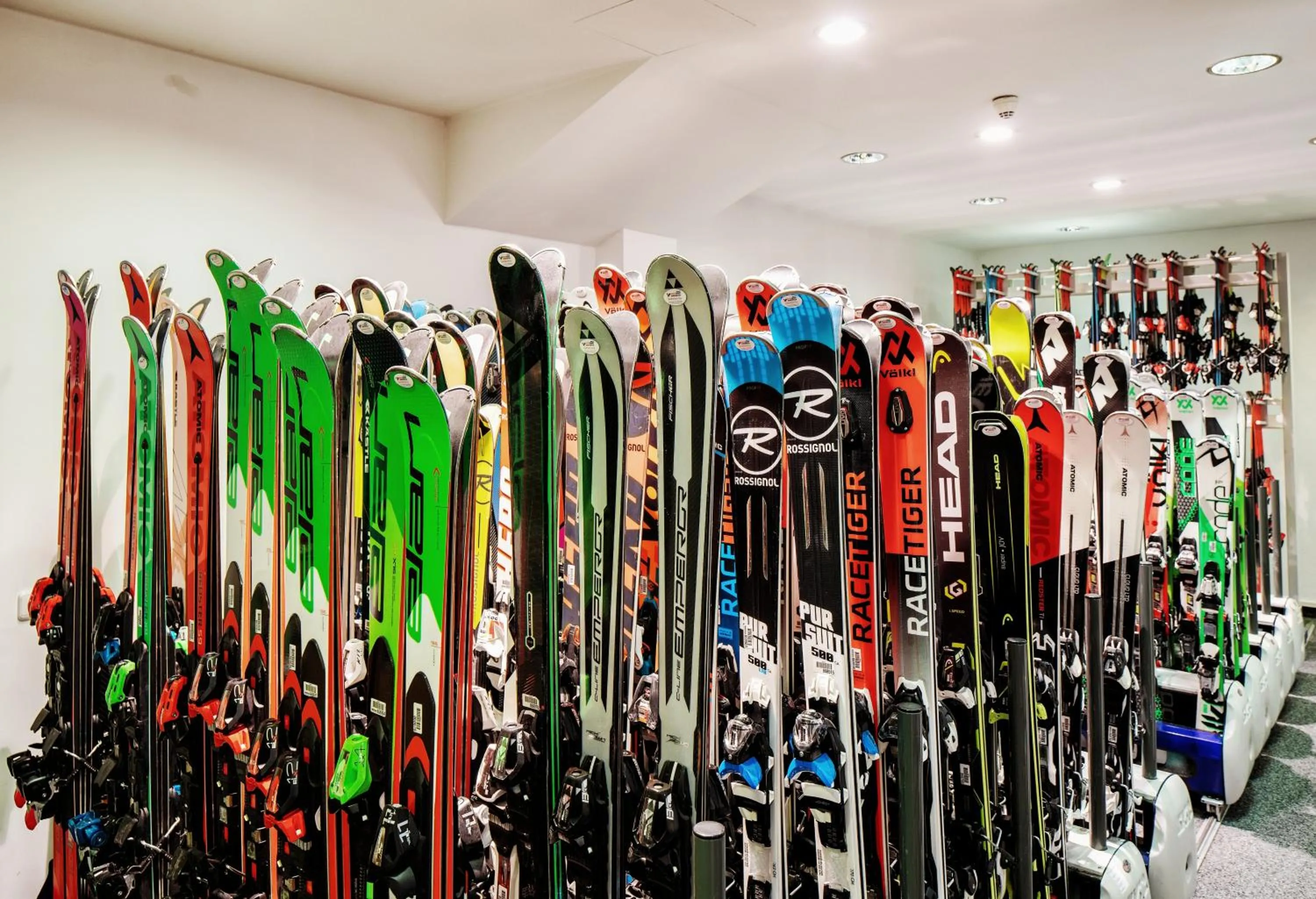 On-site shops in Hotel Neuhintertux 4 Sterne superior