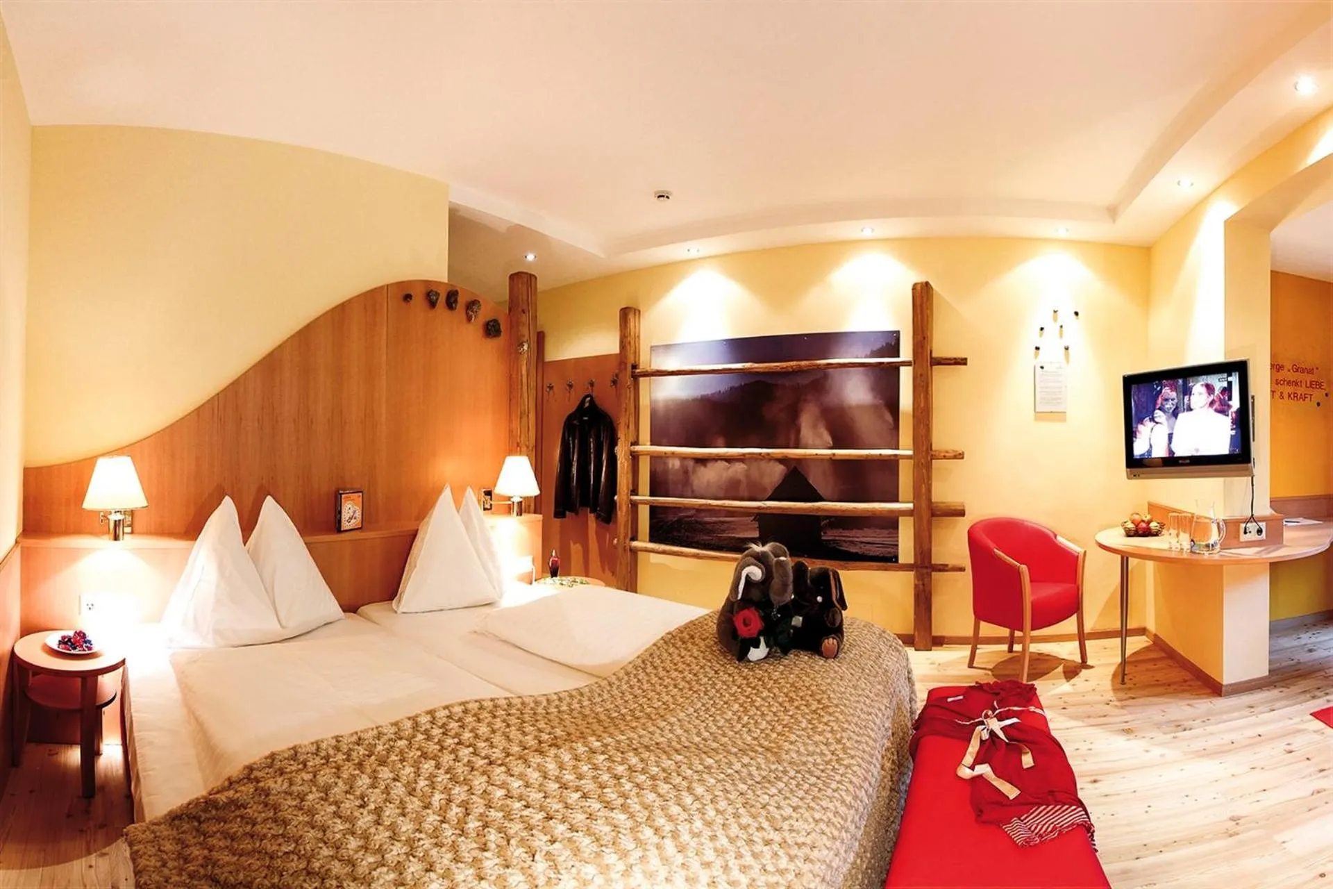 Photo of the whole room, Bed in Der Kirchheimerhof - Superior