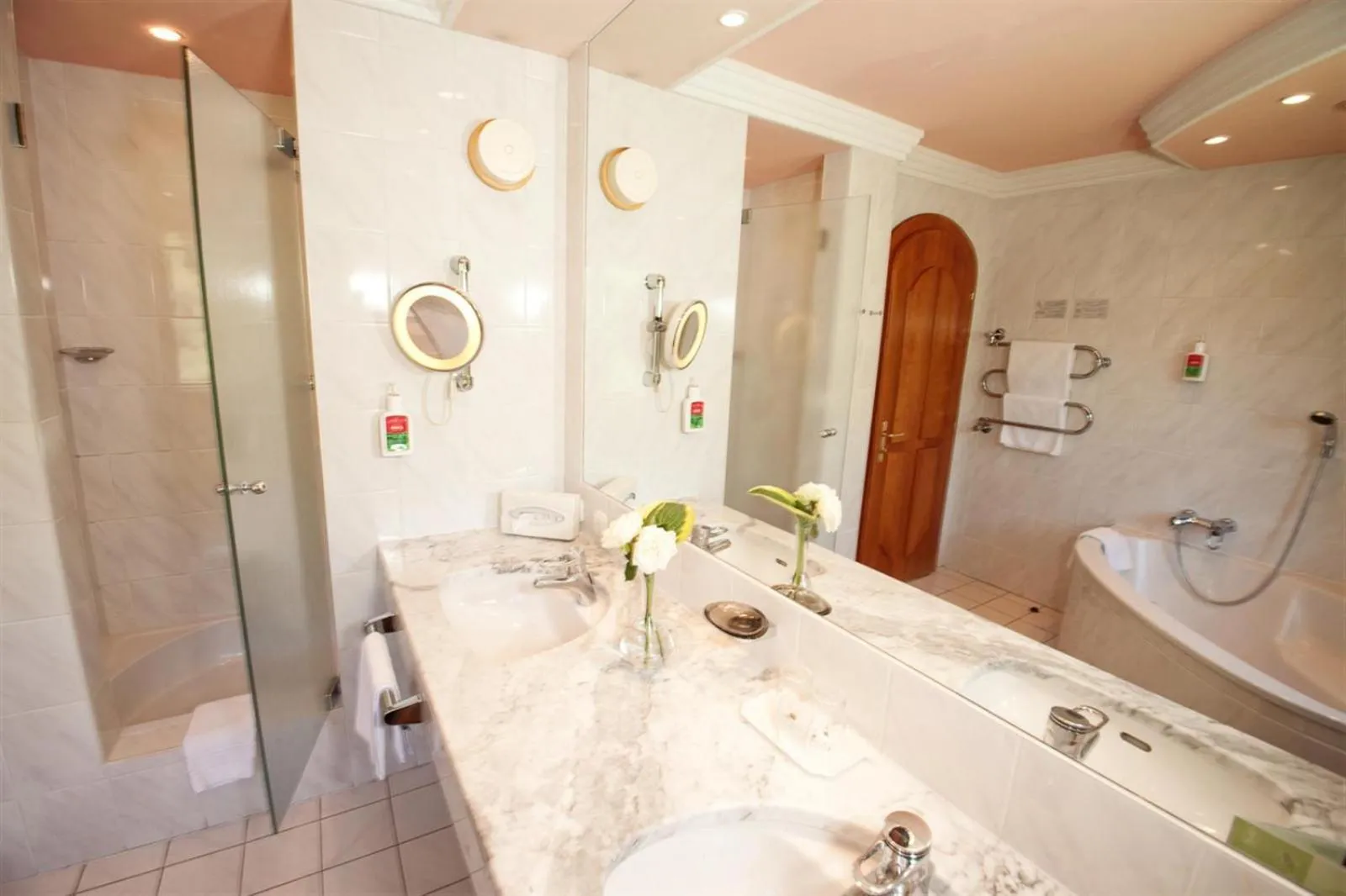 Bathroom in Der Kirchheimerhof - Superior