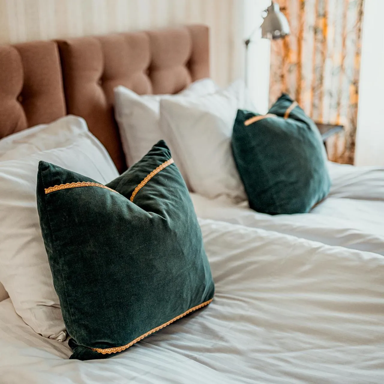 Bed in Sunlight Hotel Conference & Spa