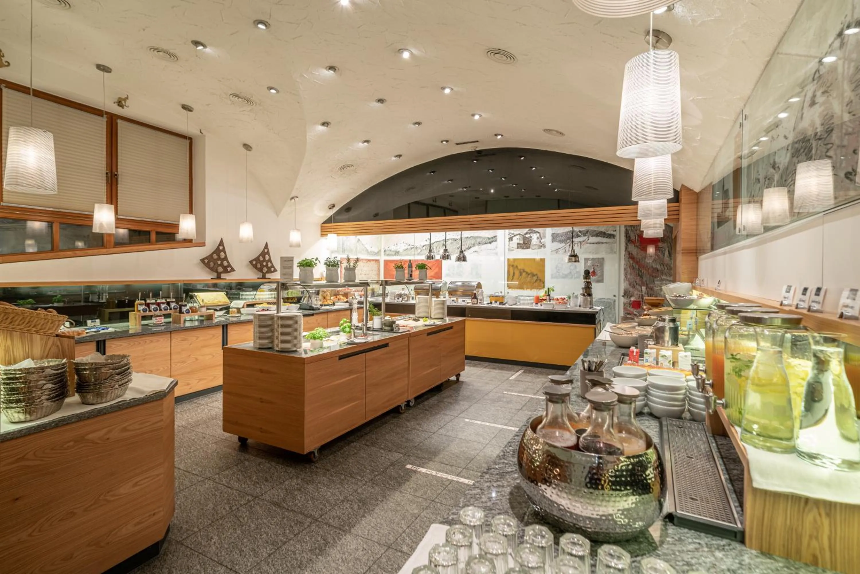 Buffet breakfast in Hotel Liebe Sonne 4S