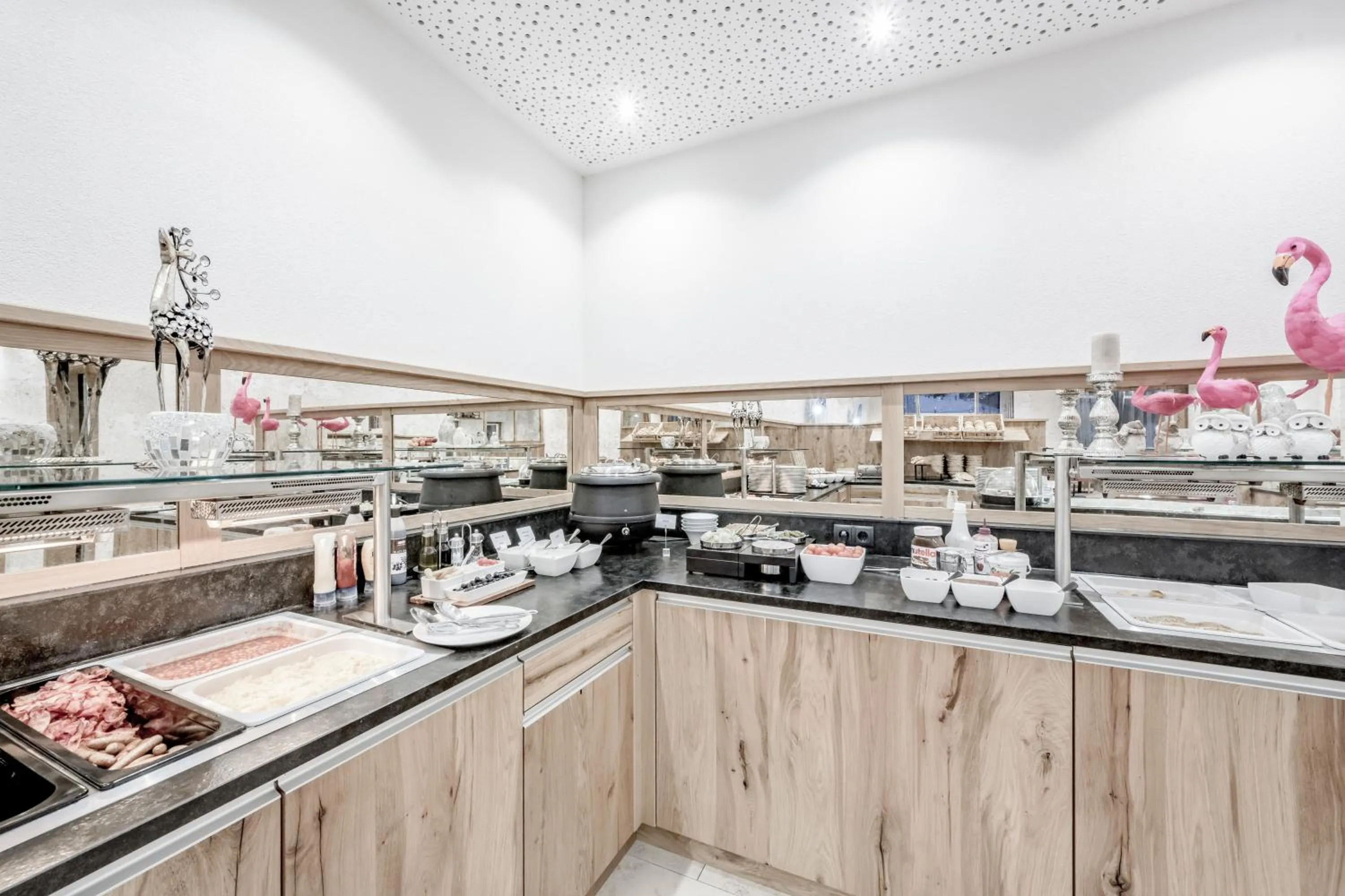 Buffet breakfast in Hotel Garni Christine