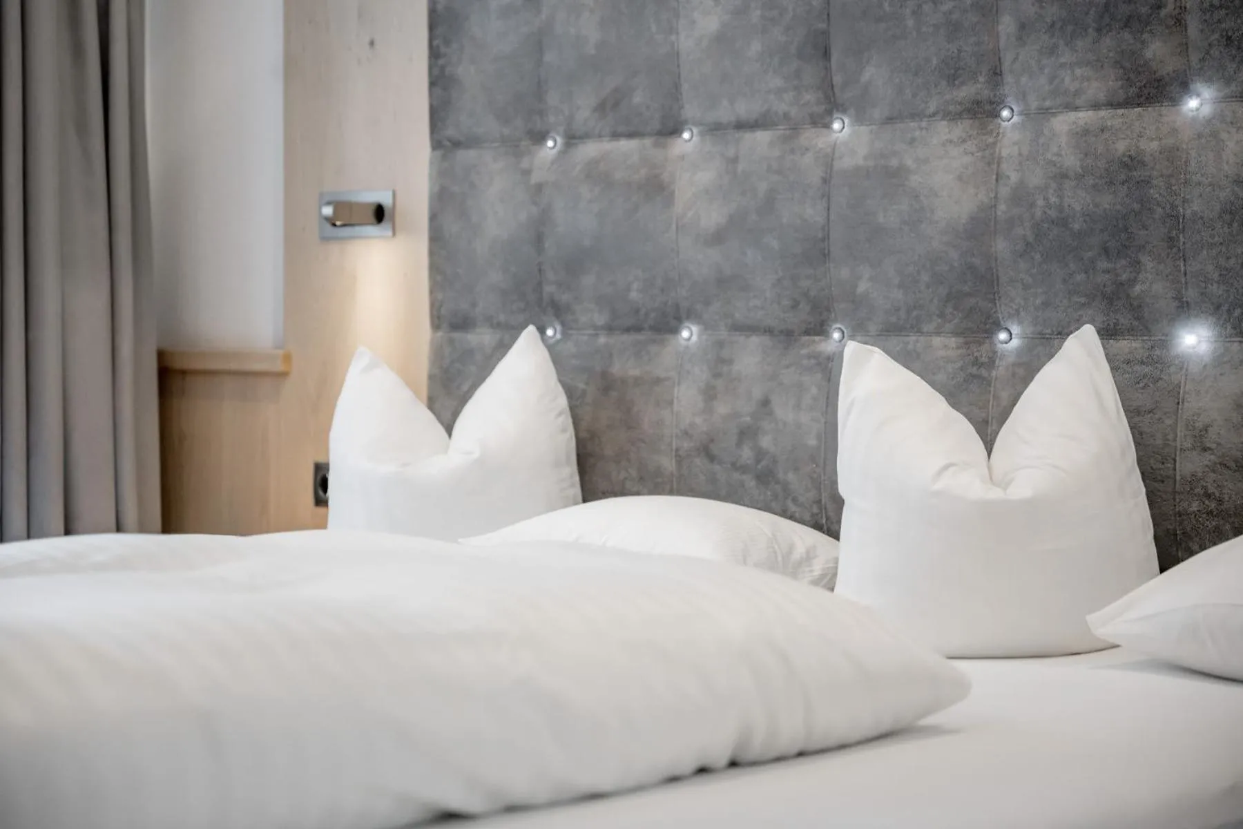 Decorative detail, Bed in Hotel Garni Christine