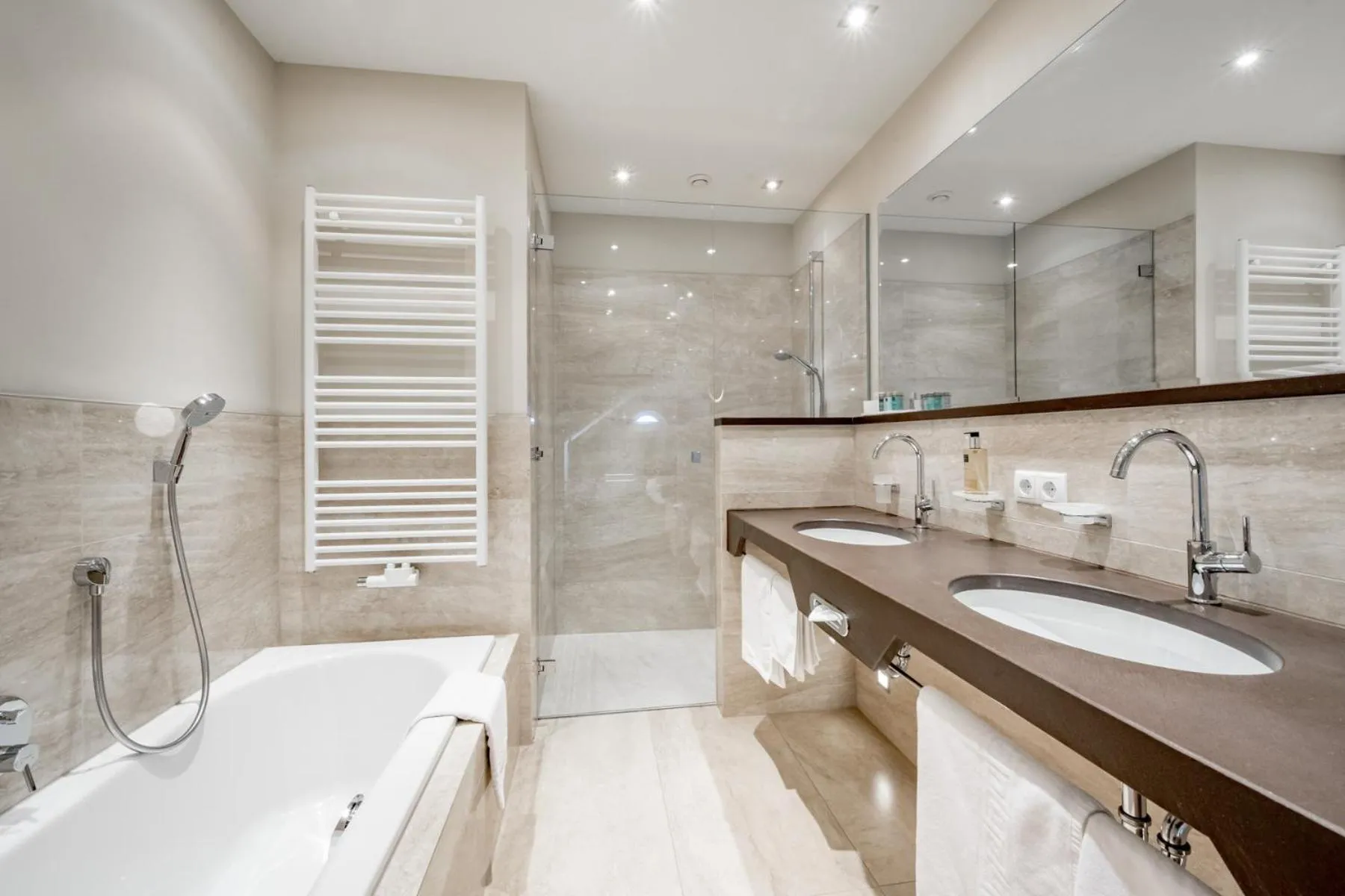 Bathroom in Hotel Garni Christine