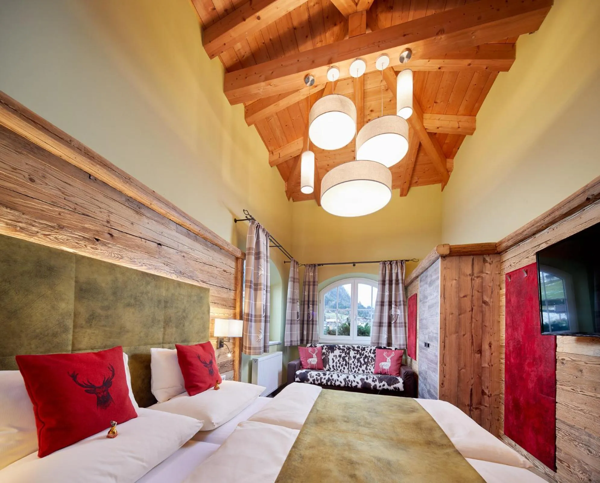 Bedroom in Dorfkrug Kaprun - Luxury Suites & Appartements