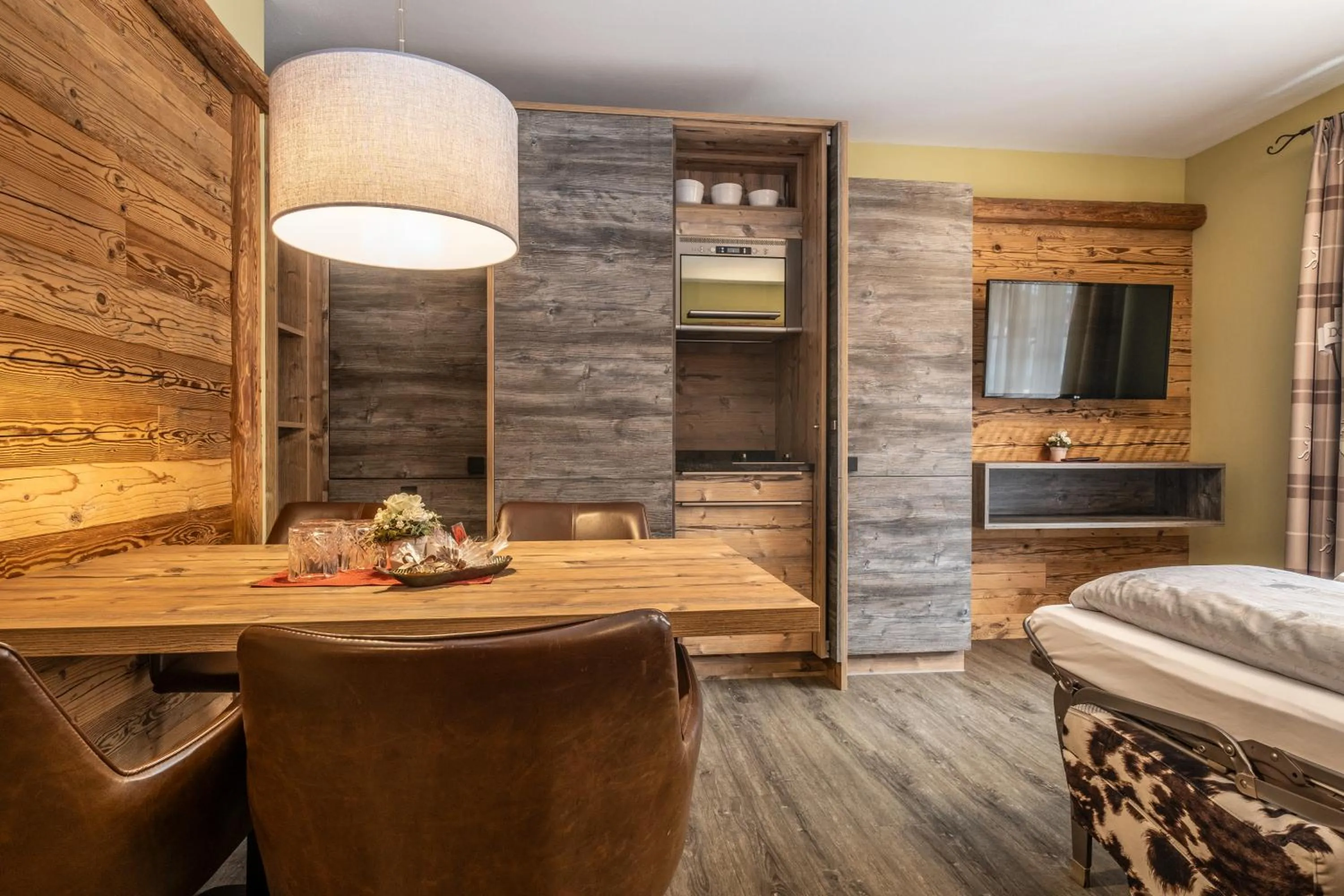 Kitchen or kitchenette in Dorfkrug Kaprun - Luxury Suites & Appartements