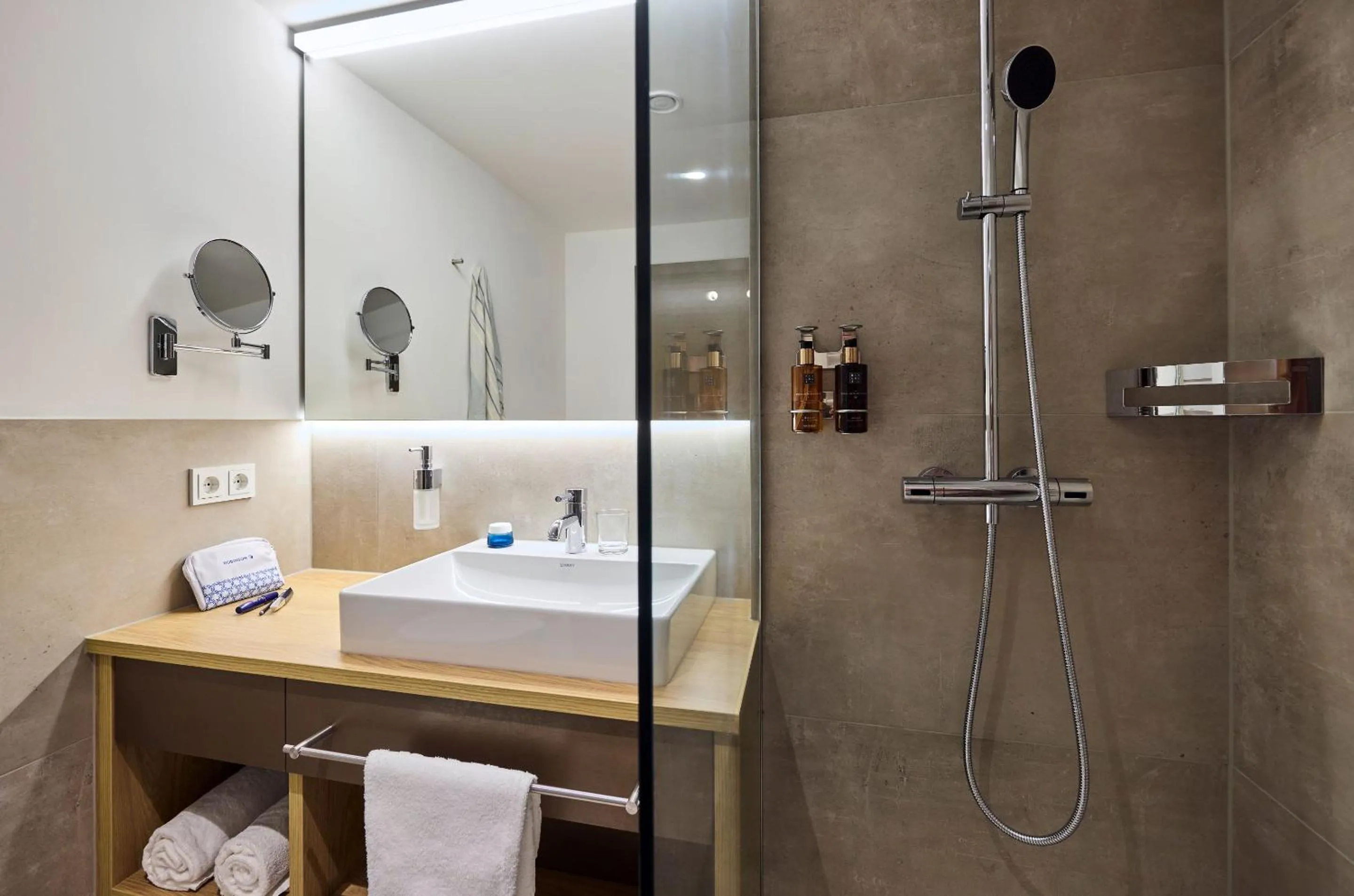 Shower in ROBINSON ALPENROSE Zürs