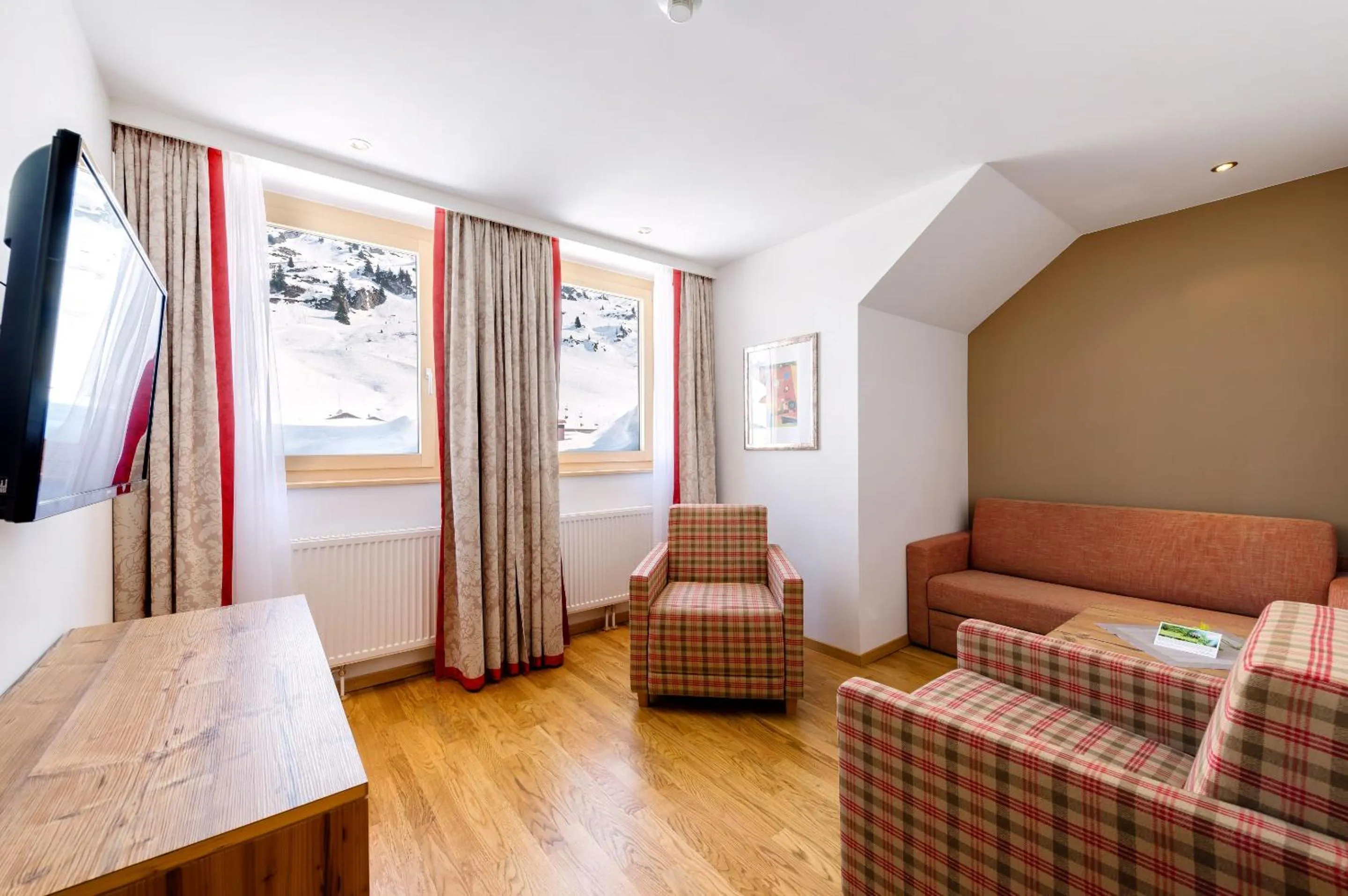 Seating area, Bed in ROBINSON ALPENROSE Zürs