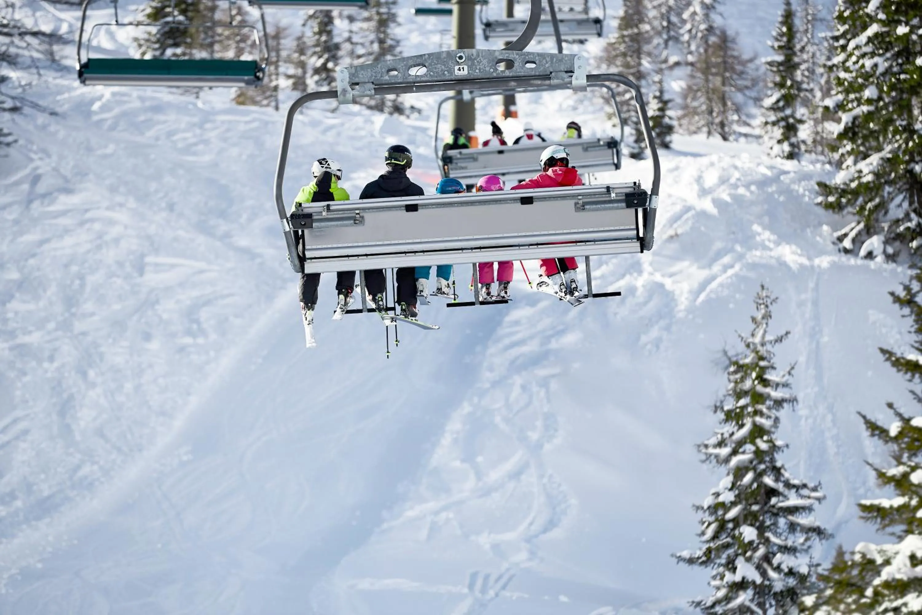 Skiing in ROBINSON AMADÉ
