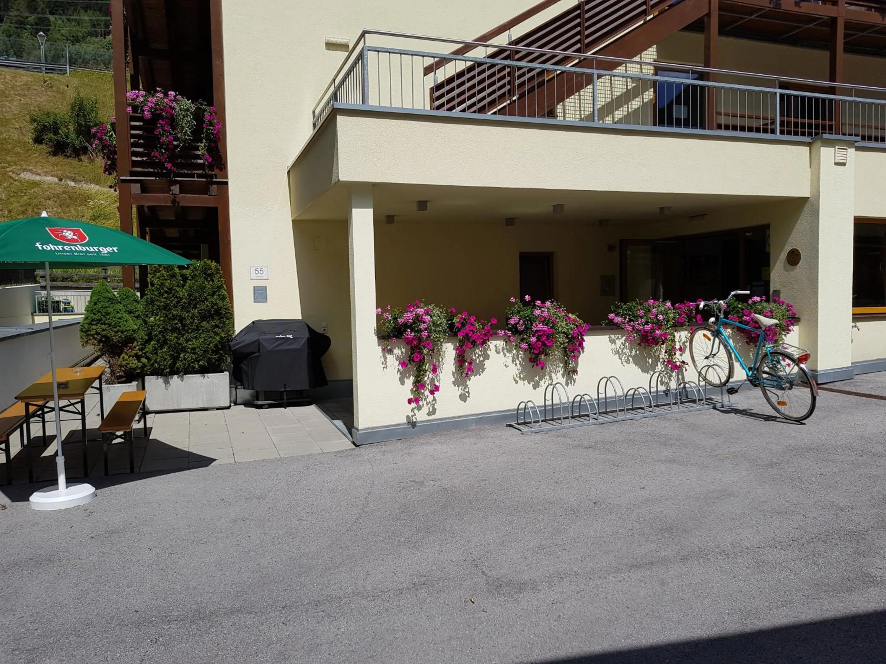 Facade/entrance in Banyan