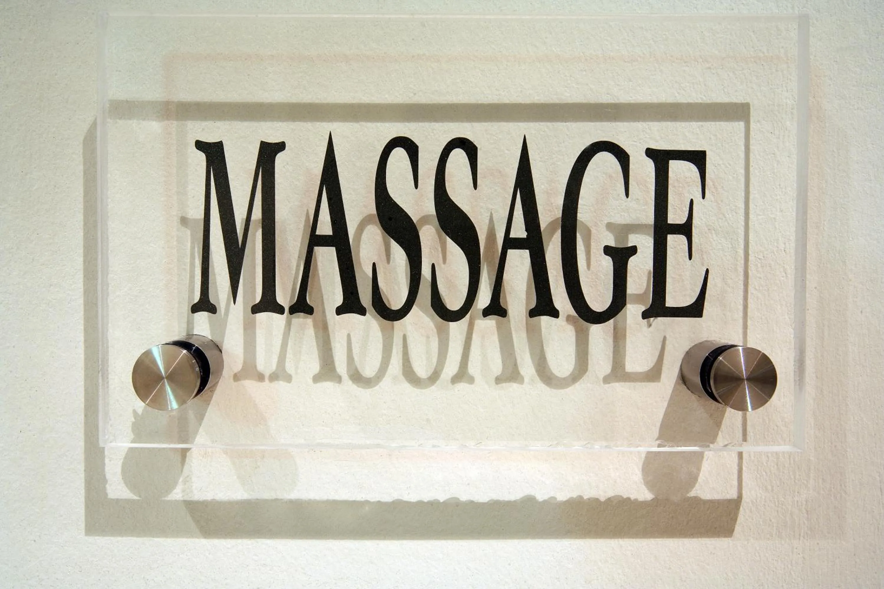 Massage in Banyan