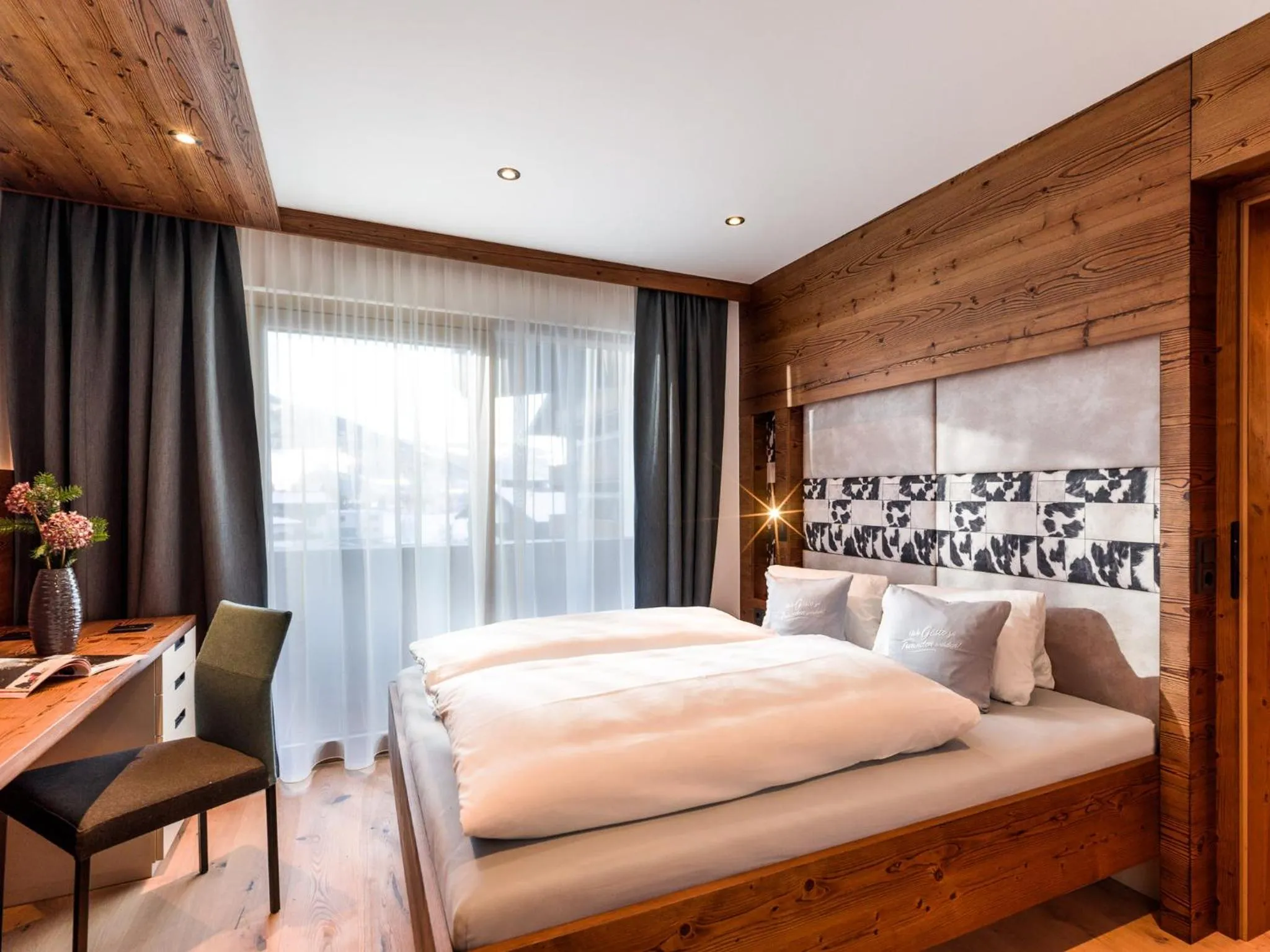 Bed in Hotel Jakobwirt Westendorf