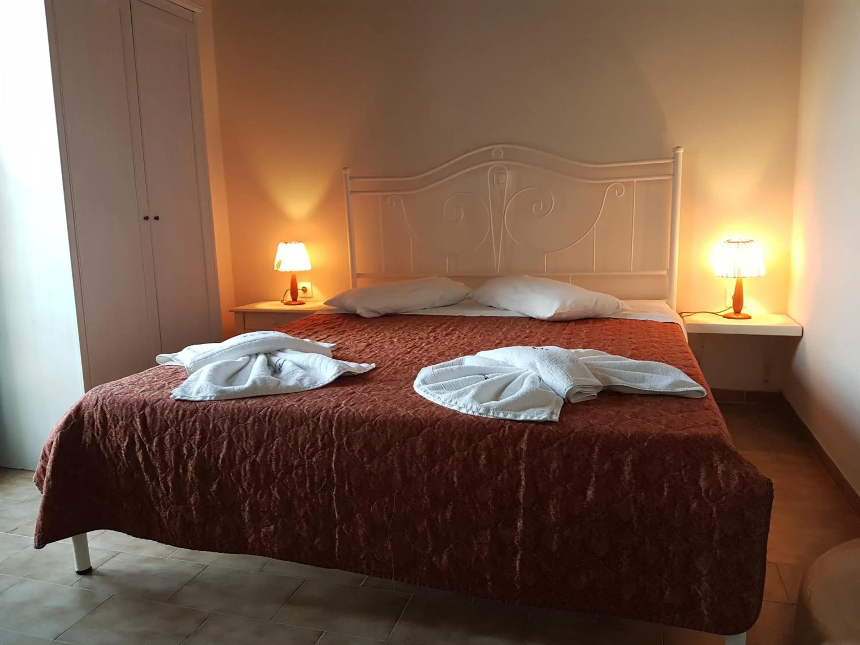 Family Room with Bathroom in Archipelagos Family Room with Bathroom in Archipelagos