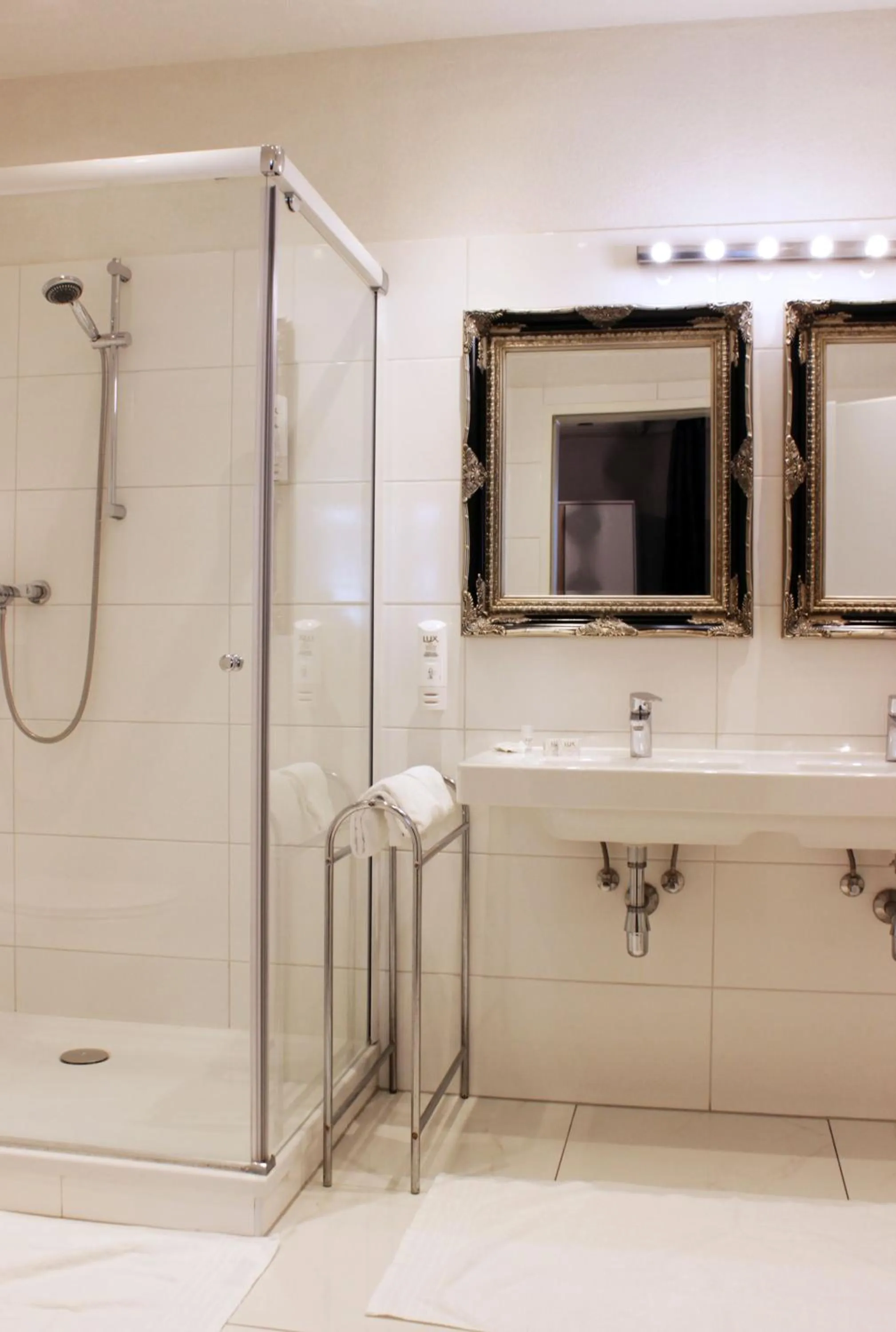 Stadthotel Restaurant Auerhahn