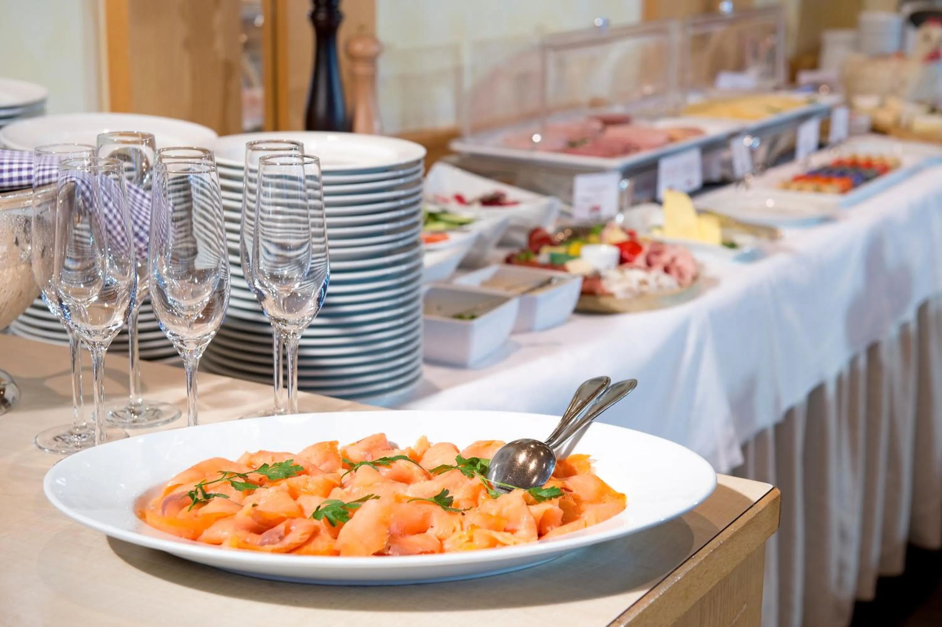 Buffet breakfast in Inntaler Hof