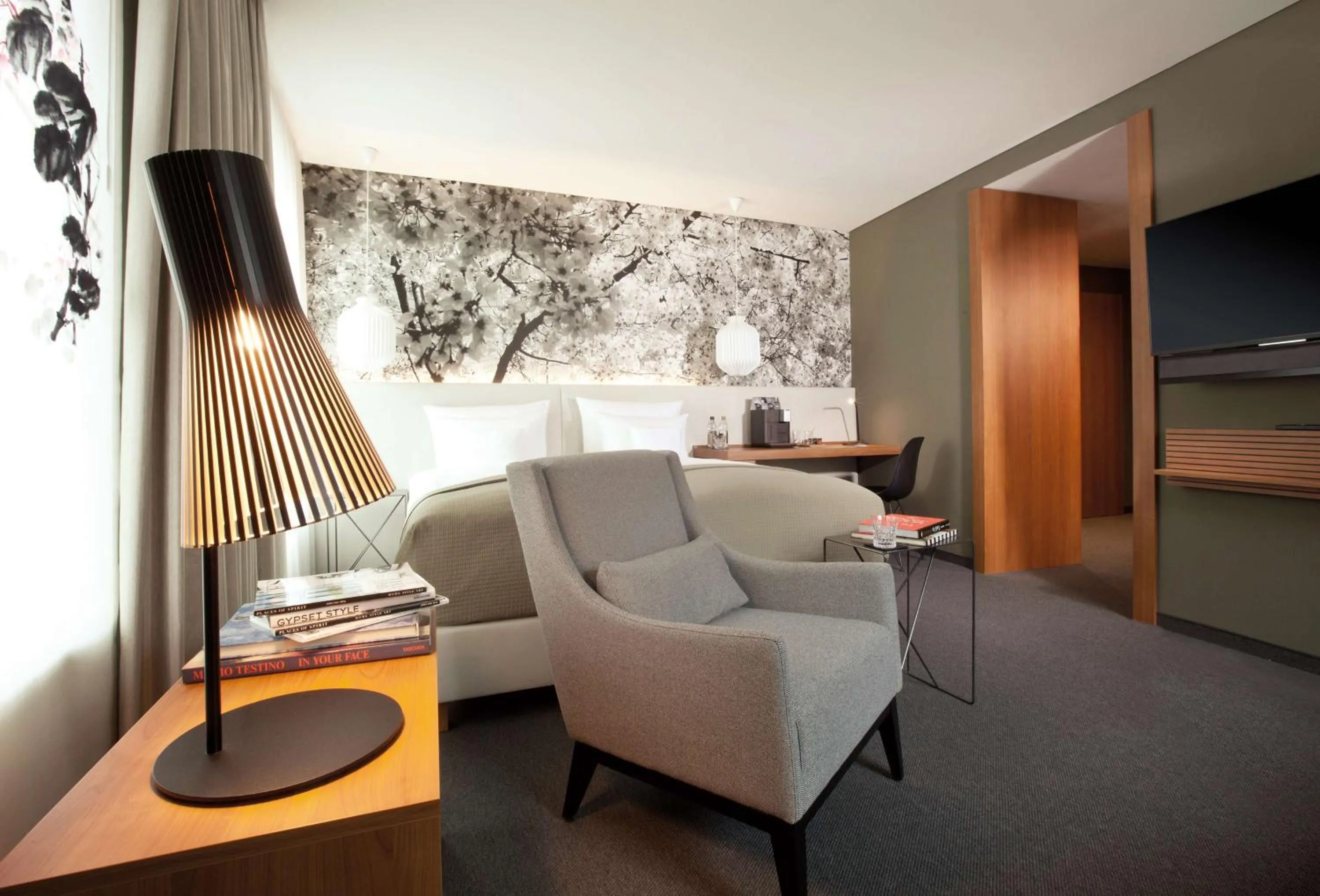 Bedroom in Me and All Hotel Dusseldorf, by Hyatt