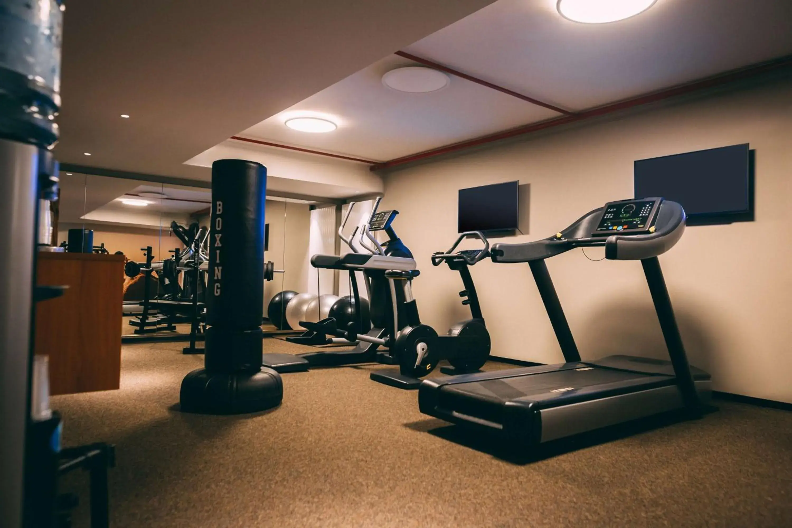 Fitness centre/facilities in Me and All Hotel Dusseldorf, by Hyatt Fitness centre/facilities in Me and All Hotel Dusseldorf, by Hyatt