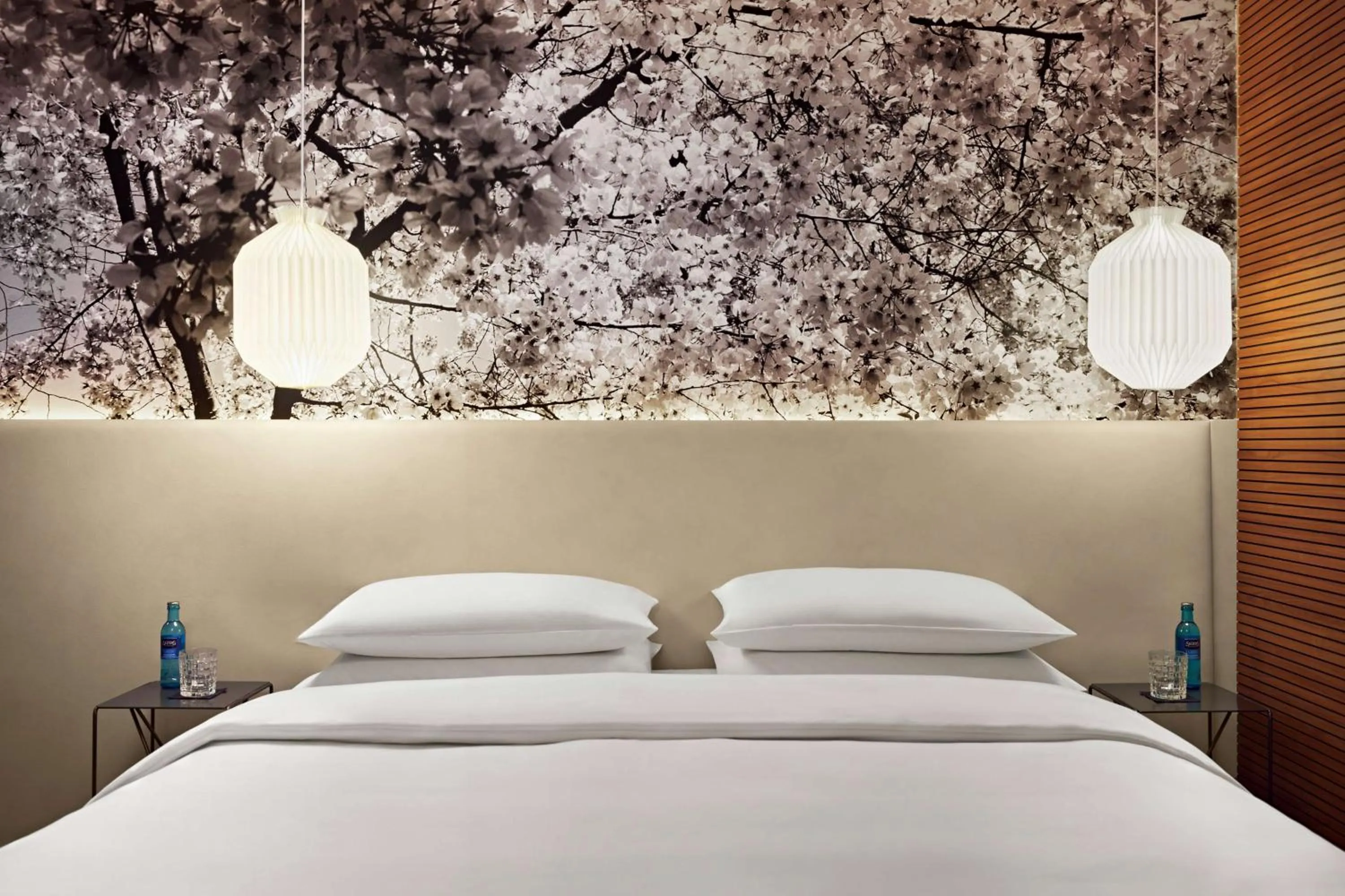 Bedroom, Bed in Me and All Hotel Dusseldorf, by Hyatt